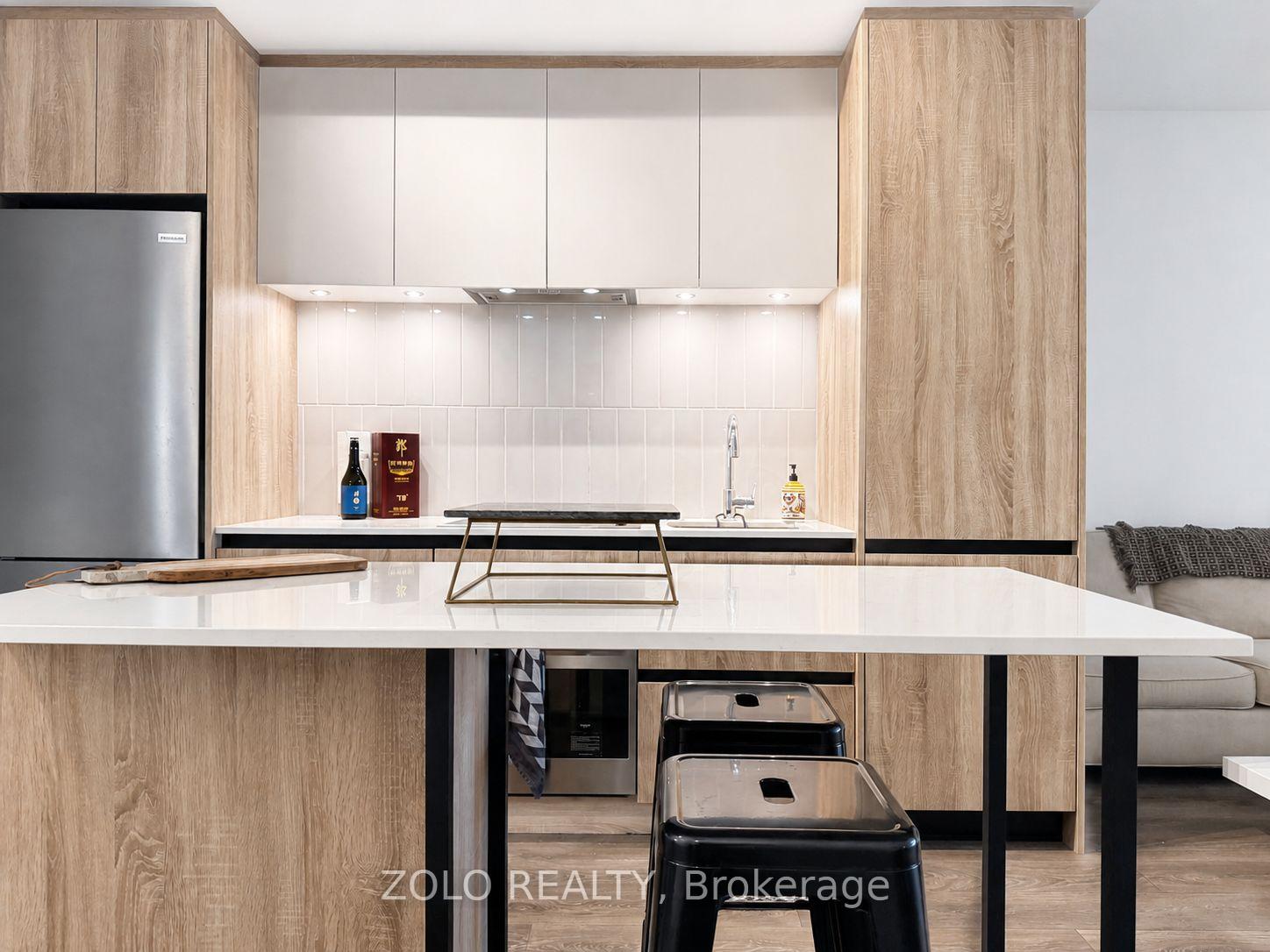 Photo 4 of Unit 121, 8 Beverley Glen Boulevard, Vaughan, Beverley Glen — HOMEH