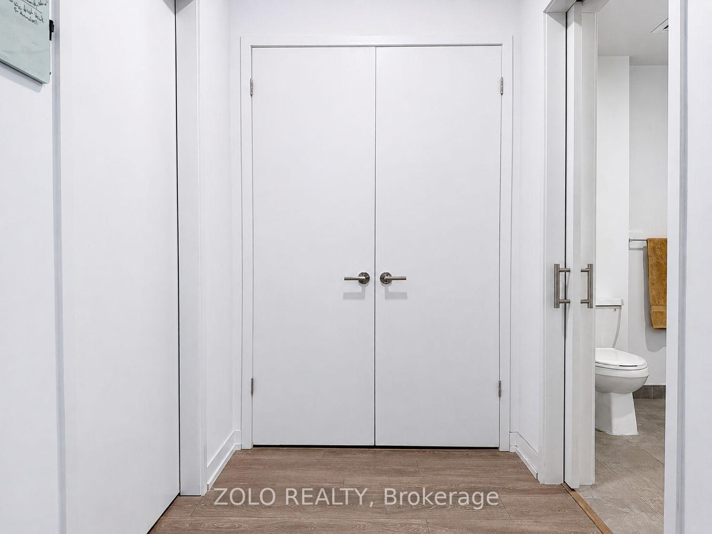 Photo 6 of Unit 121, 8 Beverley Glen Boulevard, Vaughan, Beverley Glen — HOMEH