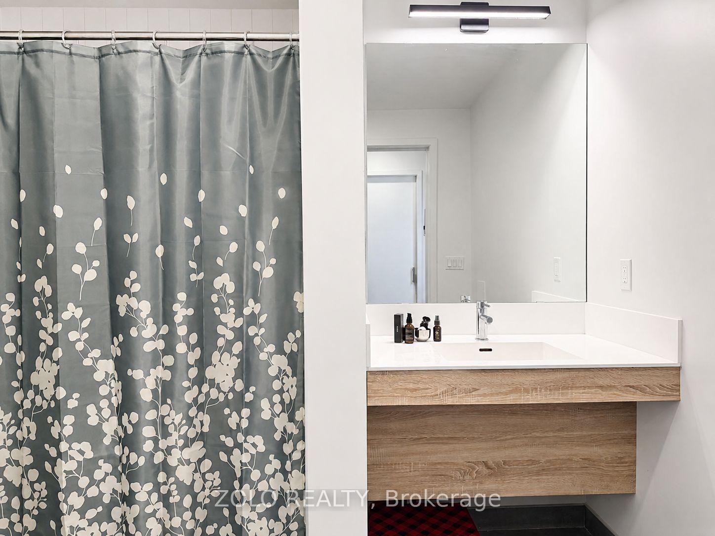 Photo 7 of Unit 121, 8 Beverley Glen Boulevard, Vaughan, Beverley Glen — HOMEH
