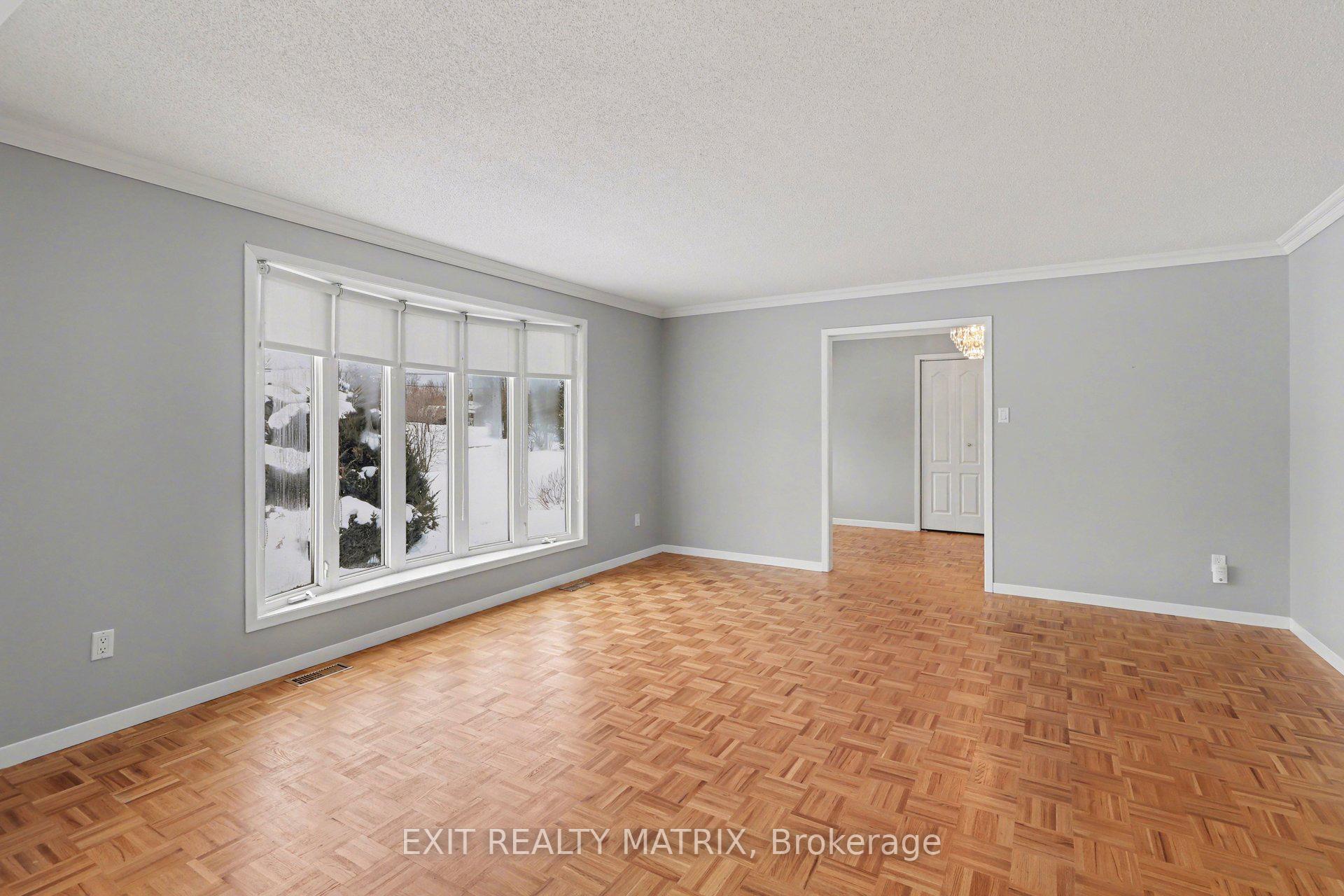 Photo 13 of 8329 Rodney Farm Drive, Ottawa, Osgoode Twp North of Reg Rd 6 — HOMEH