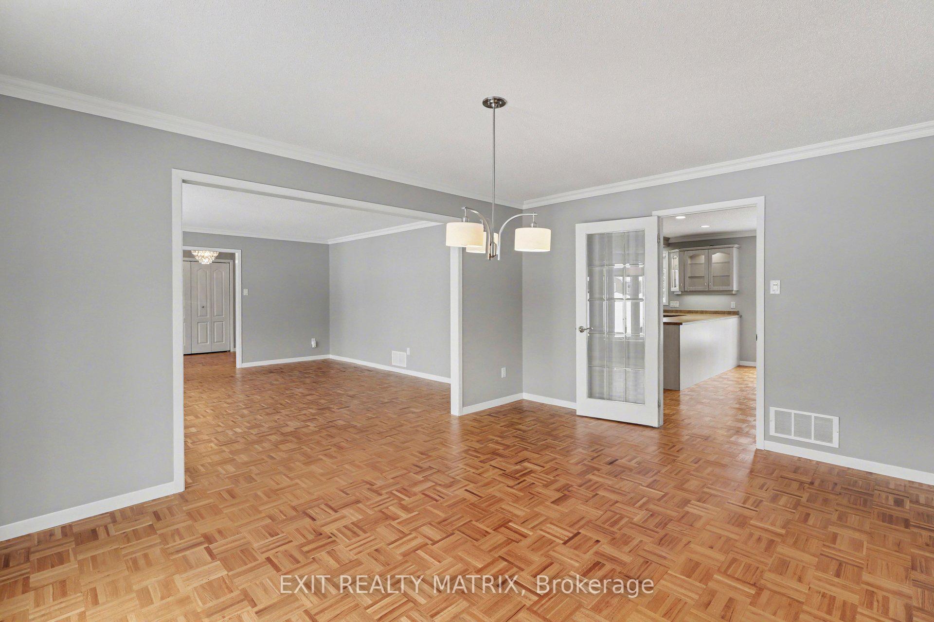 Photo 17 of 8329 Rodney Farm Drive, Ottawa, Osgoode Twp North of Reg Rd 6 — HOMEH