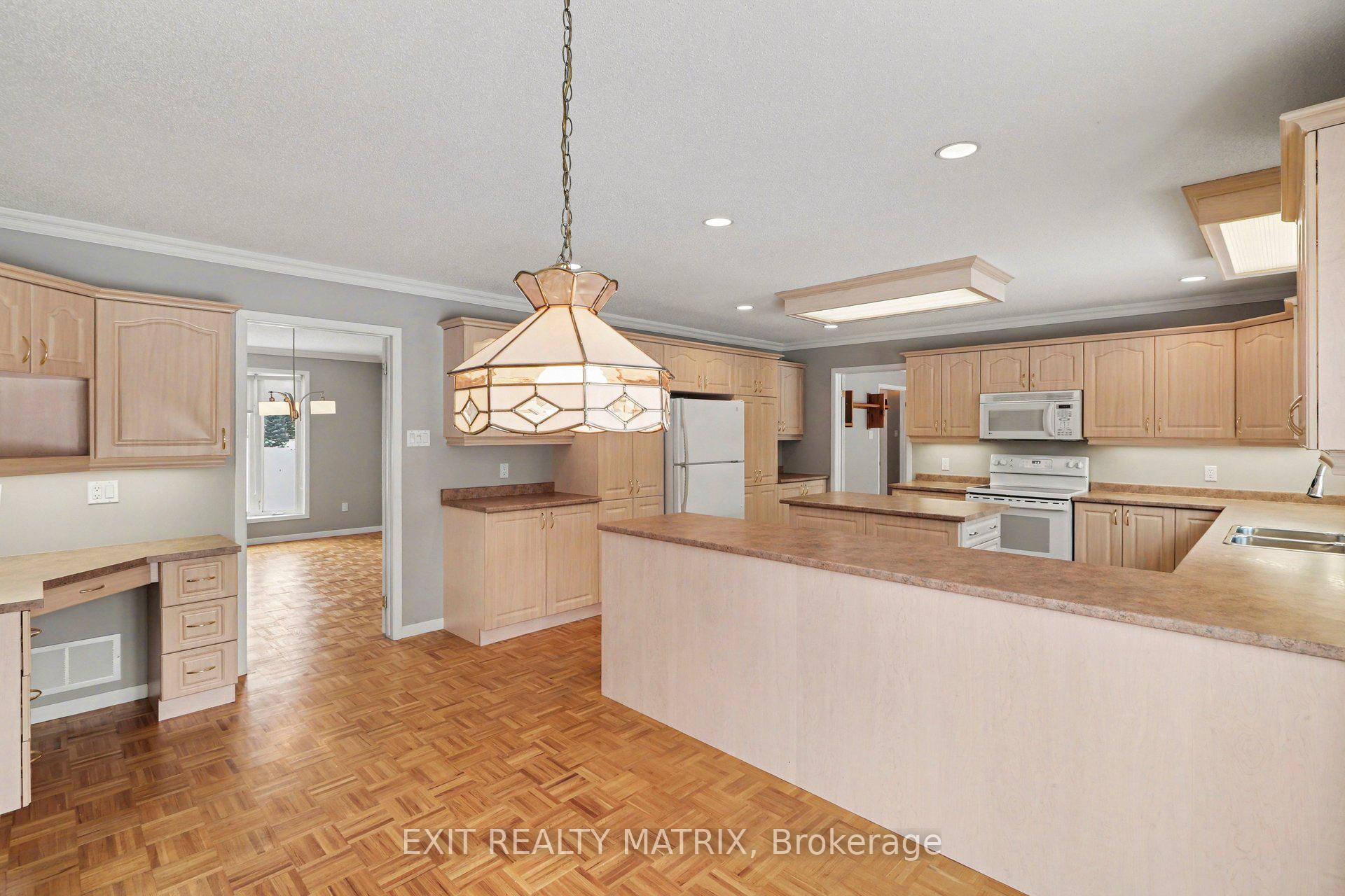 Photo 25 of 8329 Rodney Farm Drive, Ottawa, Osgoode Twp North of Reg Rd 6 — HOMEH
