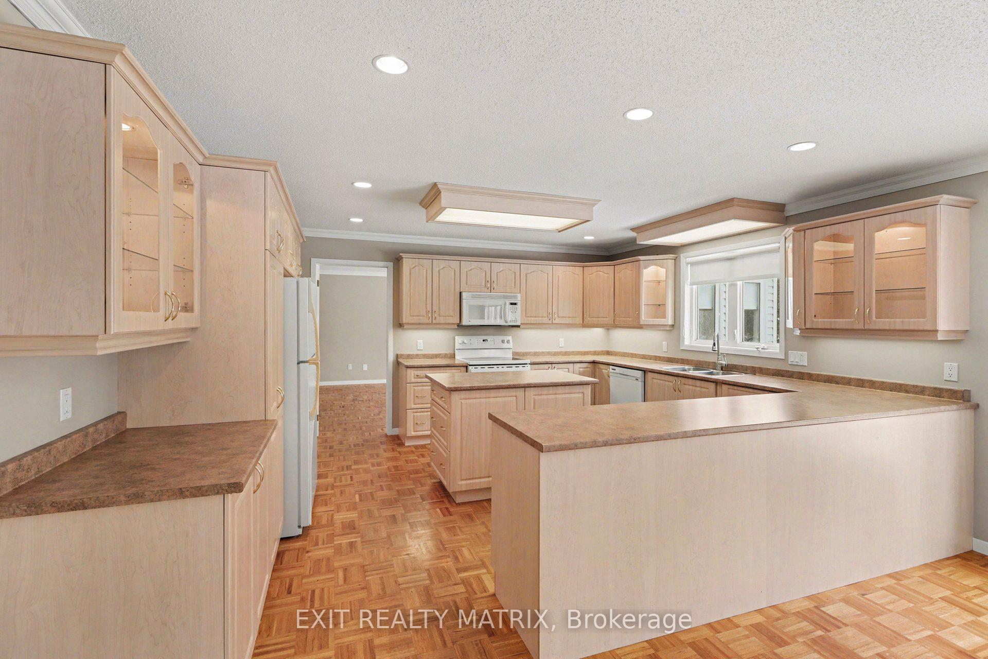 Photo 27 of 8329 Rodney Farm Drive, Ottawa, Osgoode Twp North of Reg Rd 6 — HOMEH