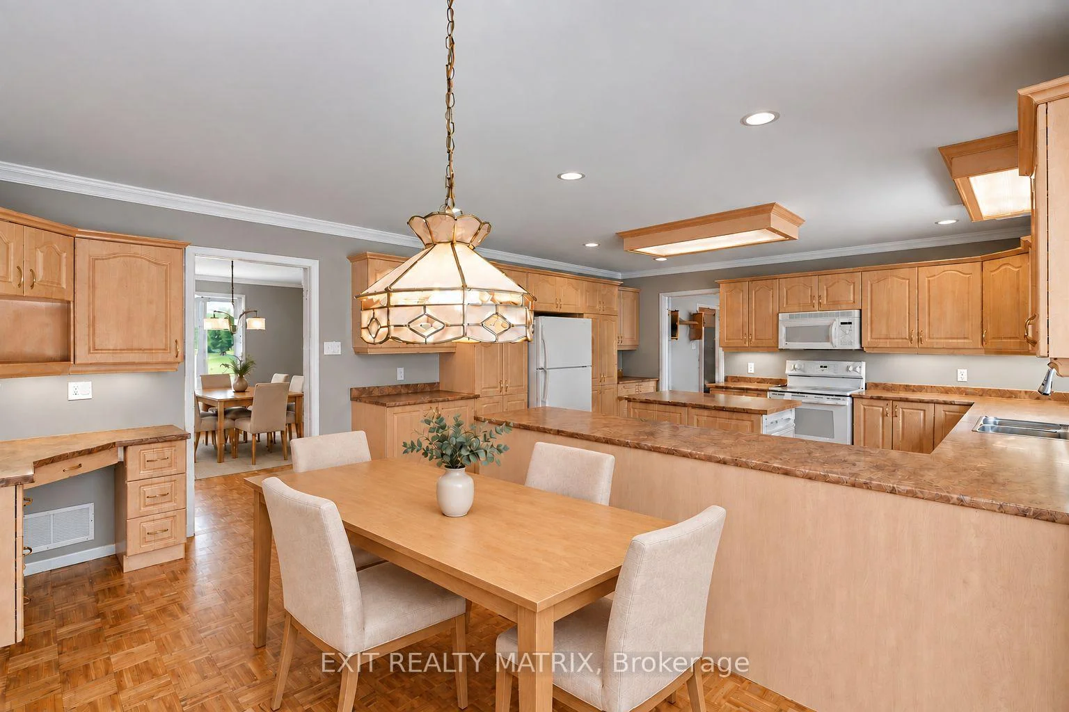 Photo 18 of 8329 Rodney Farm Drive, Ottawa, Osgoode Twp North of Reg Rd 6 — HOMEH