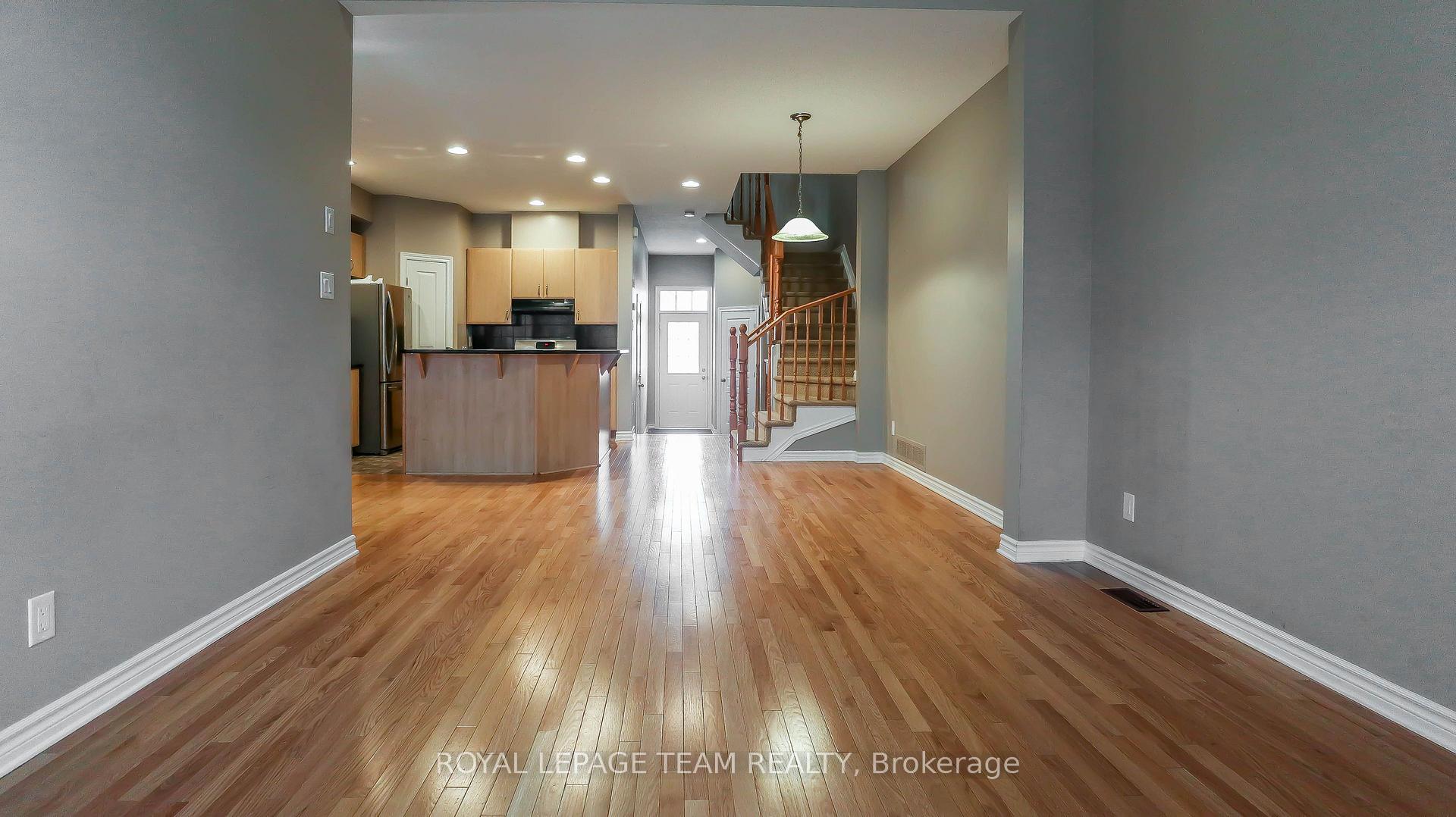 Photo 22 of 119 Bridgestone Drive, Ottawa, Kanata - Emerald Meadows/Trailwest — HOMEH