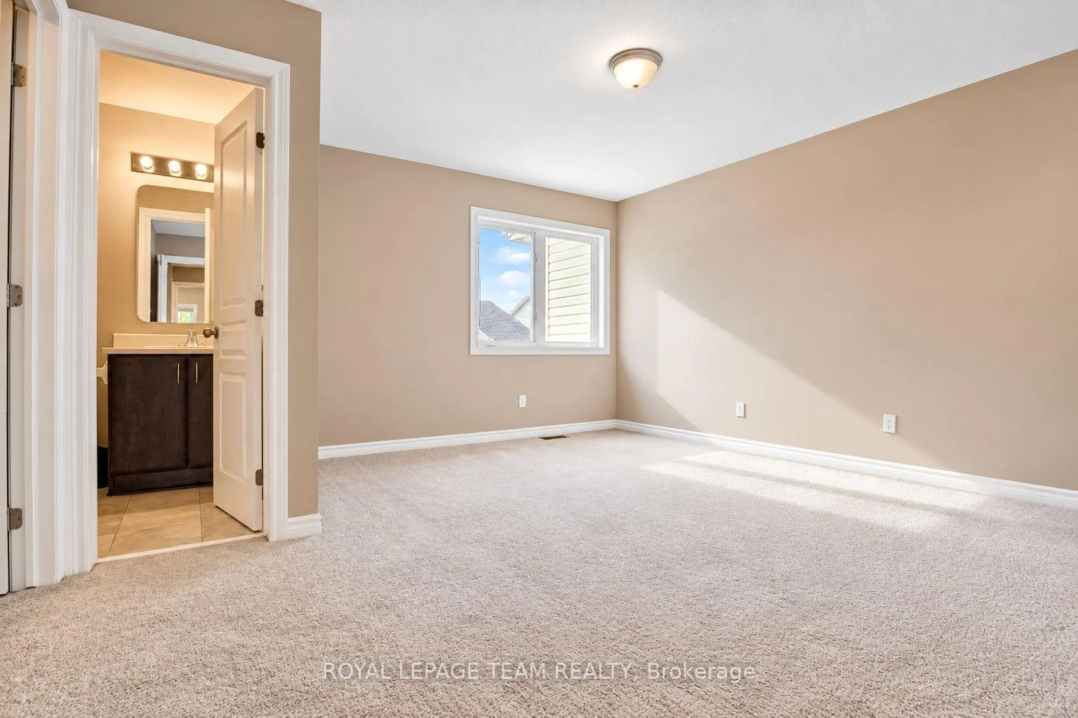 Photo 21 of 119 Bridgestone Drive, Ottawa, Kanata - Emerald Meadows/Trailwest — HOMEH