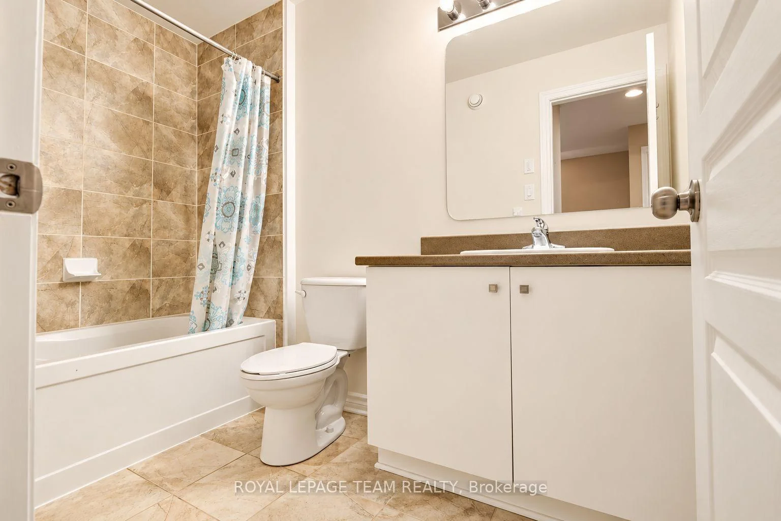 Photo 33 of 119 Bridgestone Drive, Ottawa, Kanata - Emerald Meadows/Trailwest — HOMEH