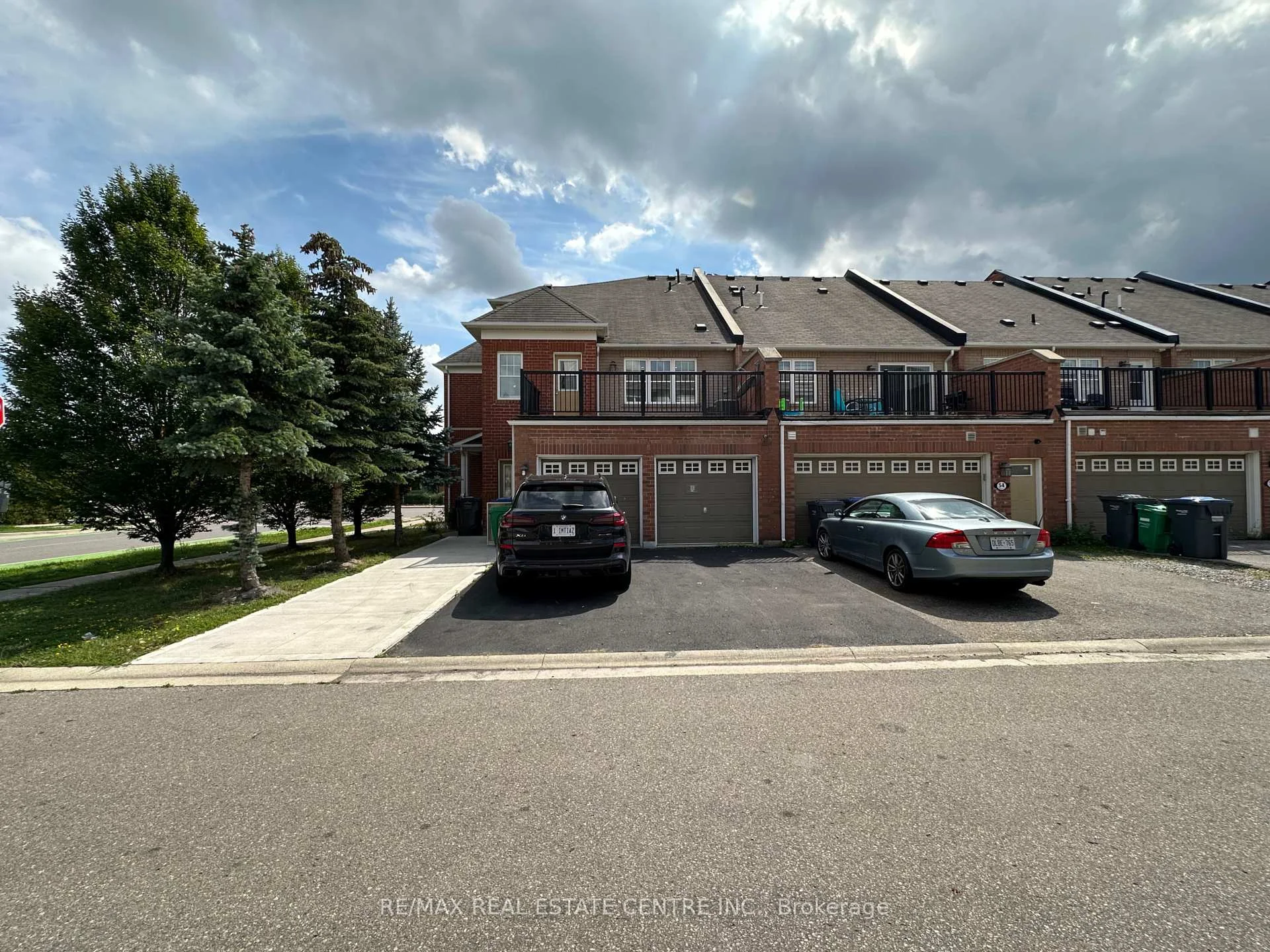 Photo 9 of 52 Commuter Drive, Brampton, Northwest Brampton — HOMEH