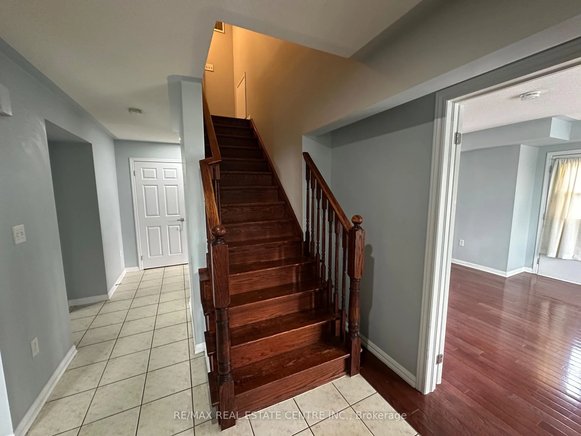 Photo 30 of 52 Commuter Drive, Brampton, Northwest Brampton — HOMEH