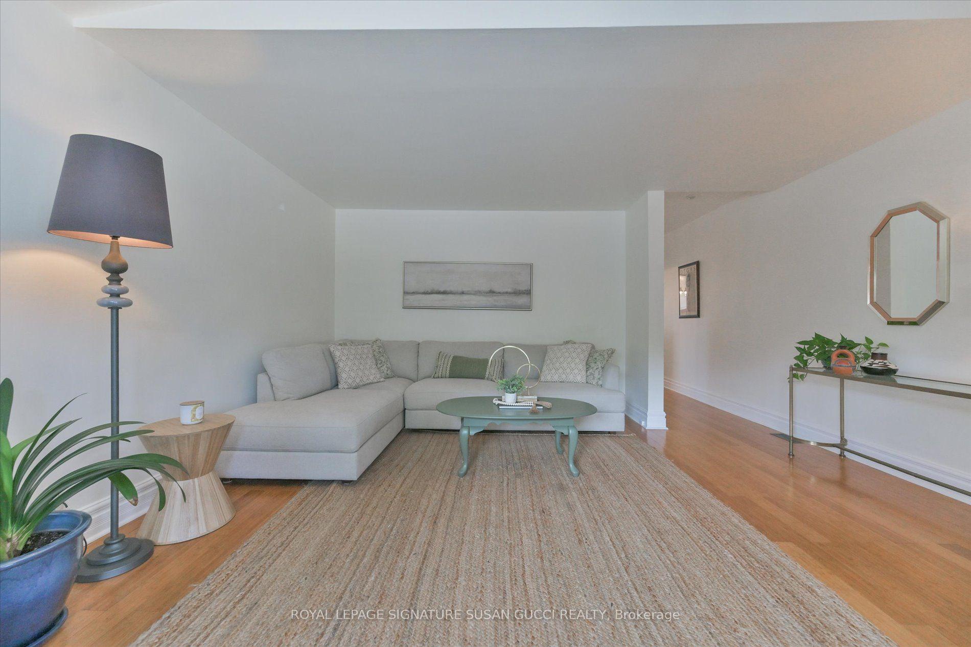Photo 11 of 2 Sutherland Avenue, Toronto, Crescent Town — HOMEH