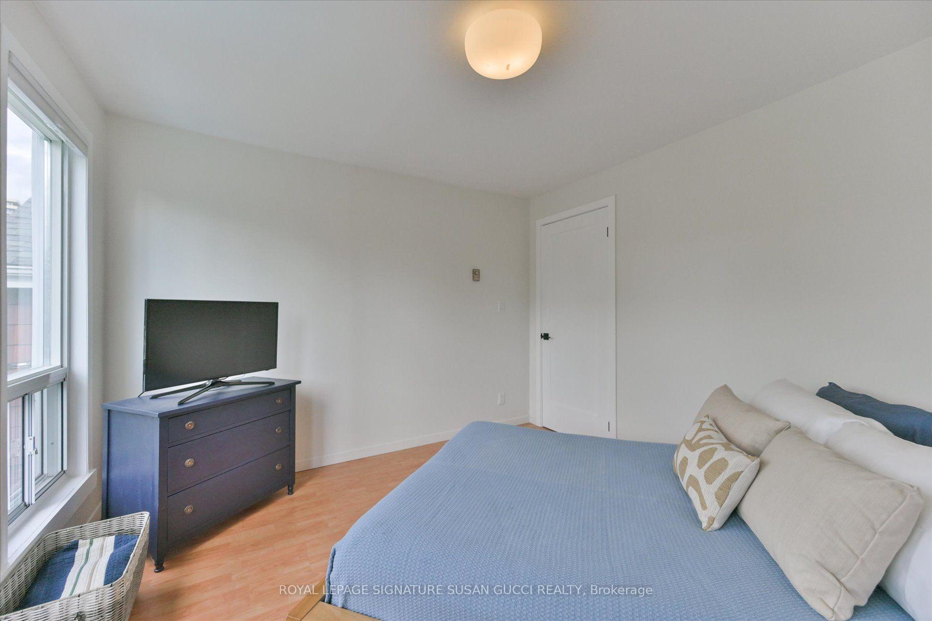 Photo 29 of 2 Sutherland Avenue, Toronto, Crescent Town — HOMEH