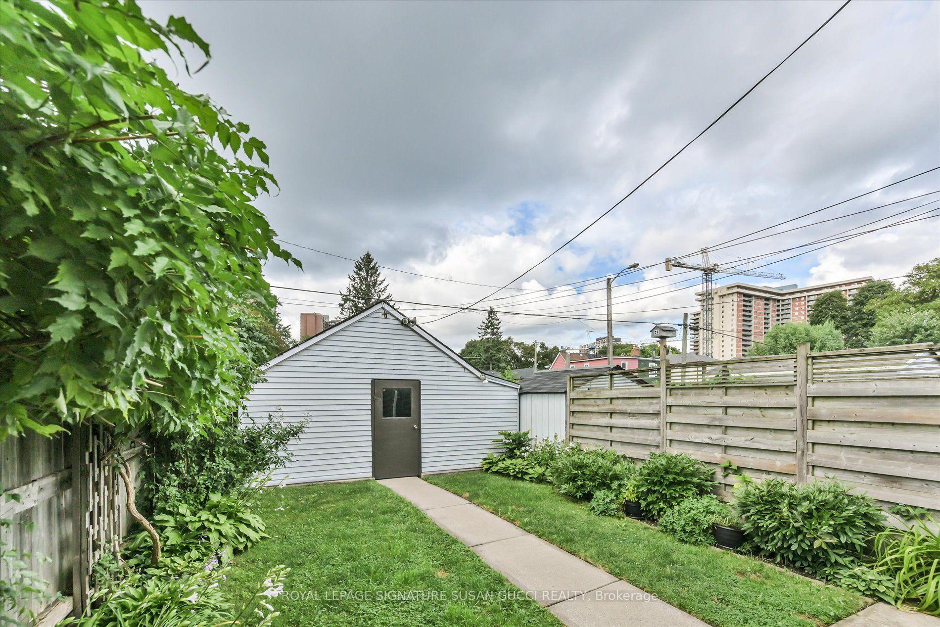 Photo 45 of 2 Sutherland Avenue, Toronto, Crescent Town — HOMEH