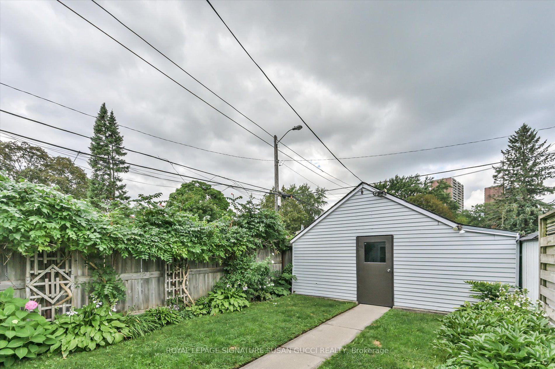 Photo 46 of 2 Sutherland Avenue, Toronto, Crescent Town — HOMEH