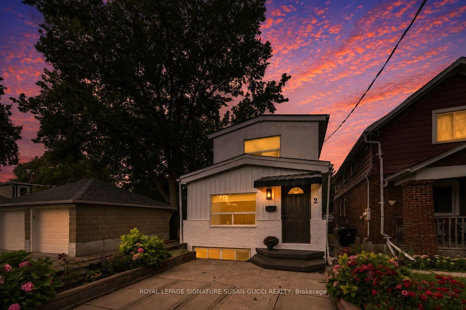Photo 5 of 2 Sutherland Avenue, Toronto, Crescent Town — HOMEH