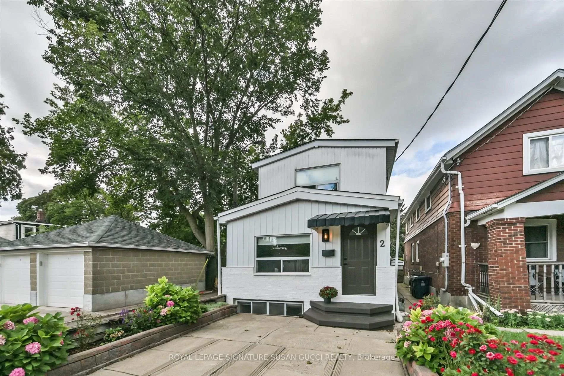 Photo 51 of 2 Sutherland Avenue, Toronto, Crescent Town — HOMEH