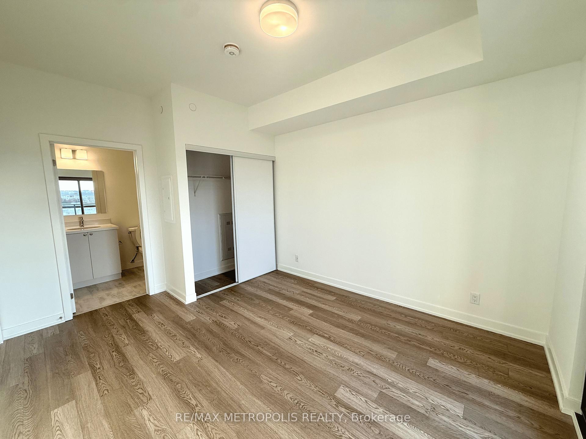 Photo 13 of Unit 814, 51 Clarington Boulevard, Clarington, Bowmanville — HOMEH