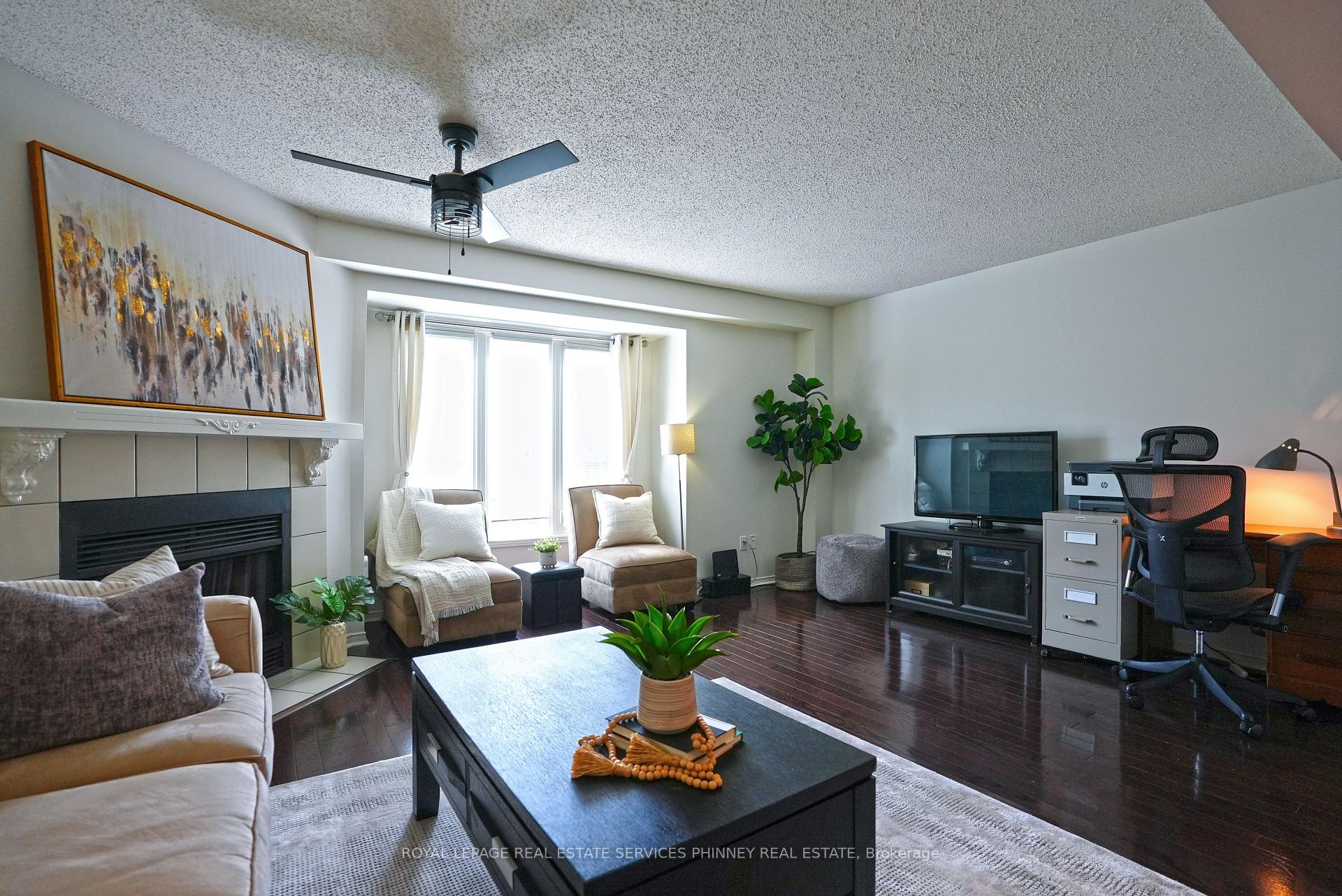 Photo 3 of Unit 28, 3140 Fifth Line W, Mississauga, Erin Mills — HOMEH