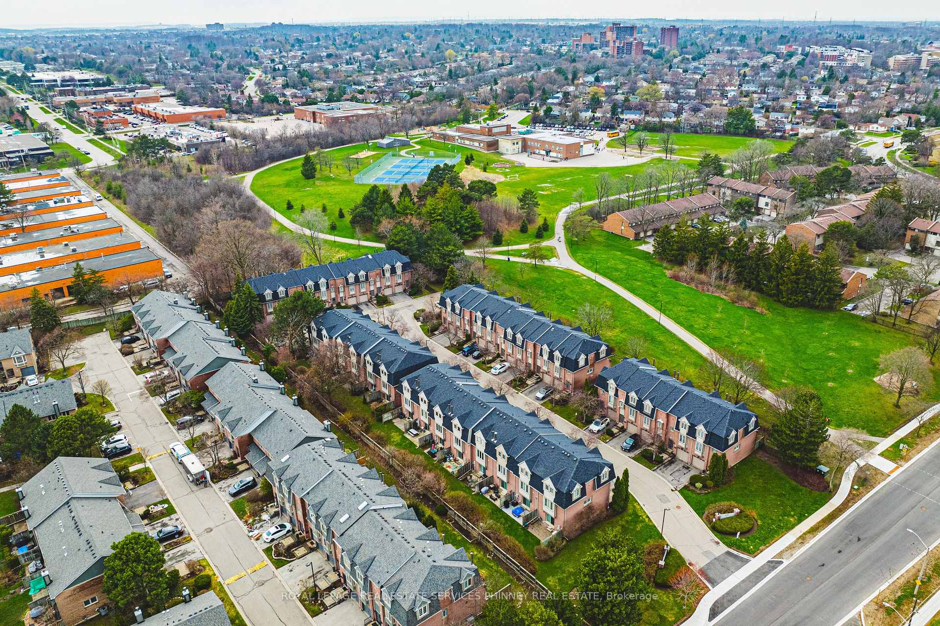 Photo 27 of Unit 28, 3140 Fifth Line W, Mississauga, Erin Mills — HOMEH