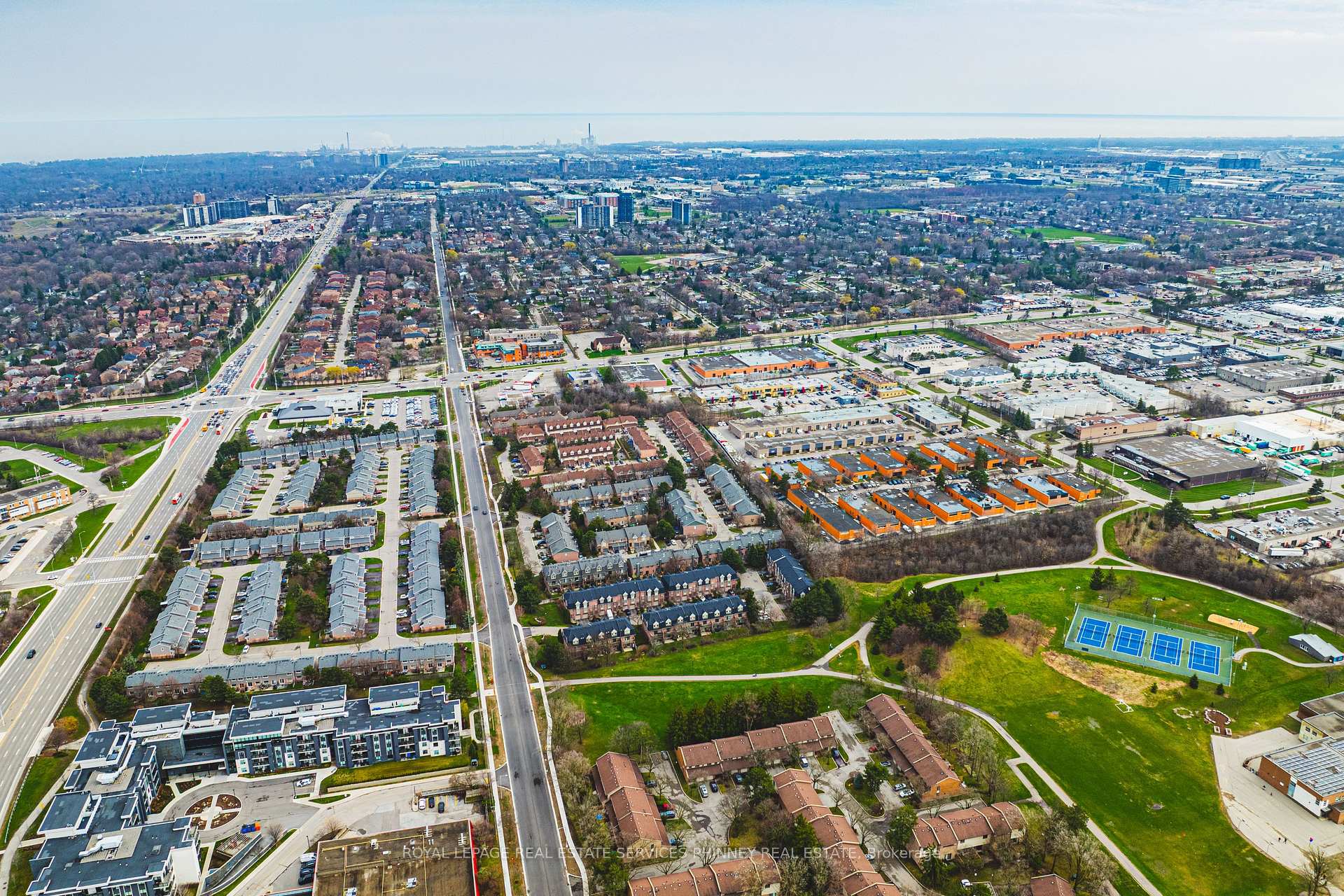 Photo 28 of Unit 28, 3140 Fifth Line W, Mississauga, Erin Mills — HOMEH