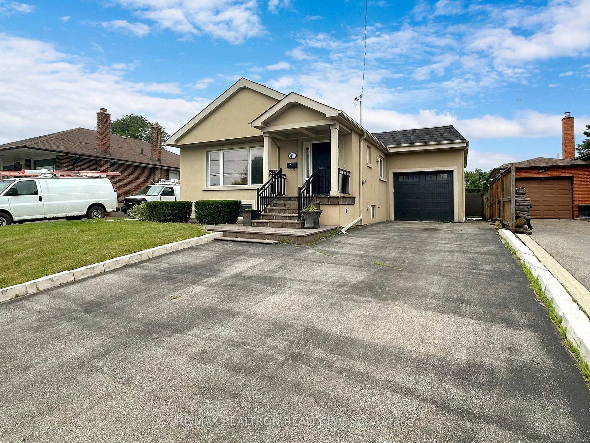 Photo 2 of Unit Bsmt, 49 Exbury Road, North York, Downsview-Roding-CFB — HOMEH