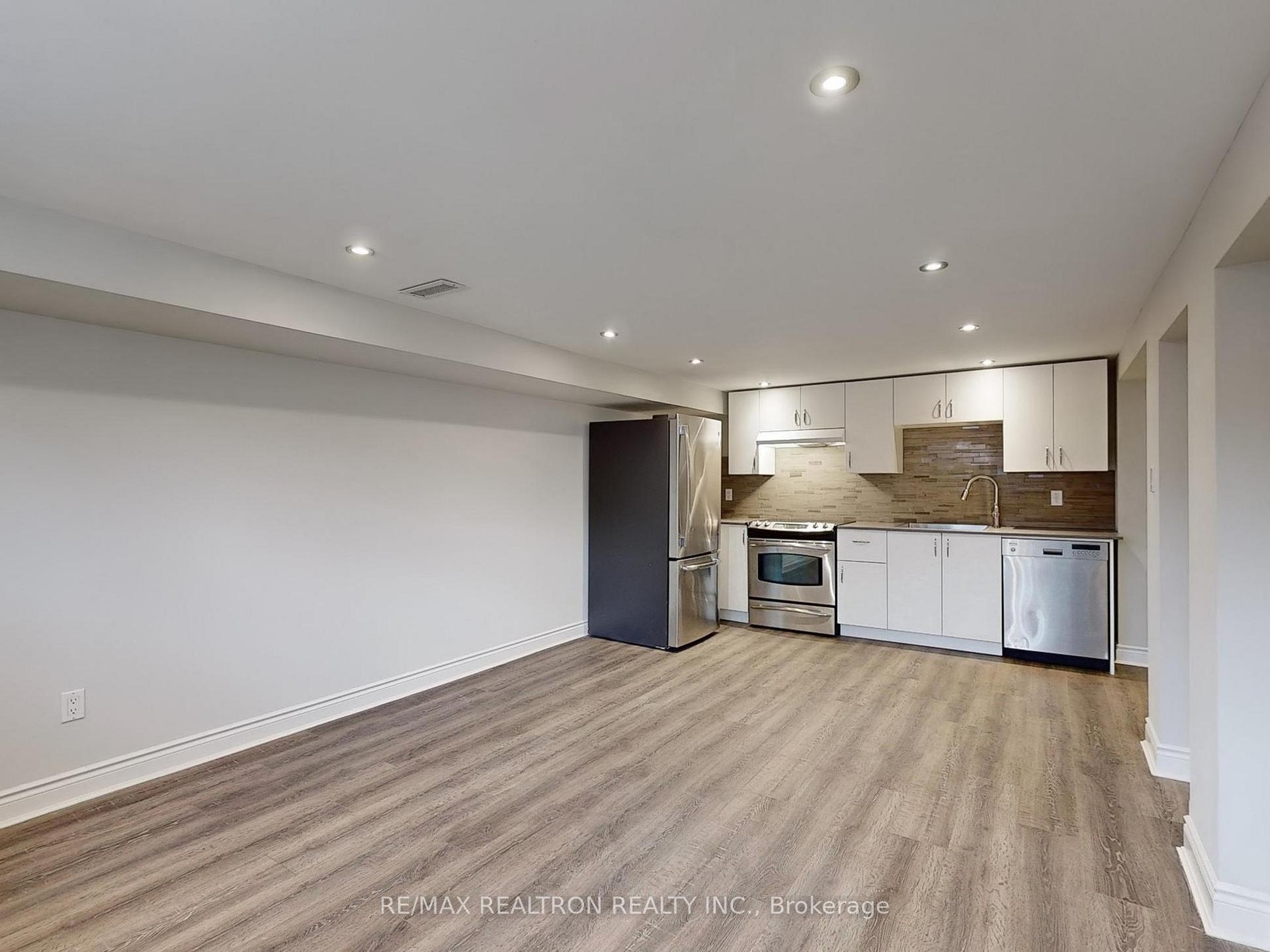 Photo 7 of Unit Bsmt, 49 Exbury Road, North York, Downsview-Roding-CFB — HOMEH