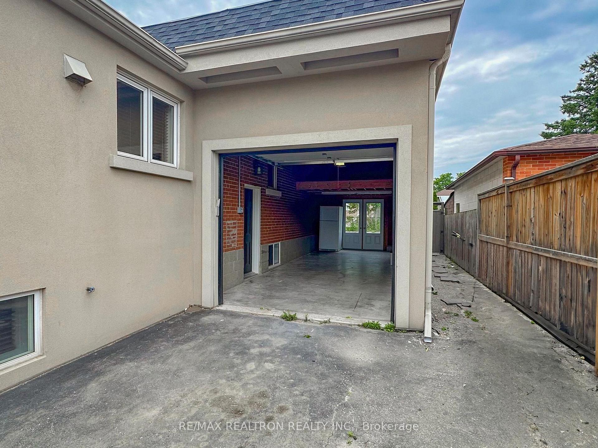 Photo 32 of Unit Bsmt, 49 Exbury Road, North York, Downsview-Roding-CFB — HOMEH
