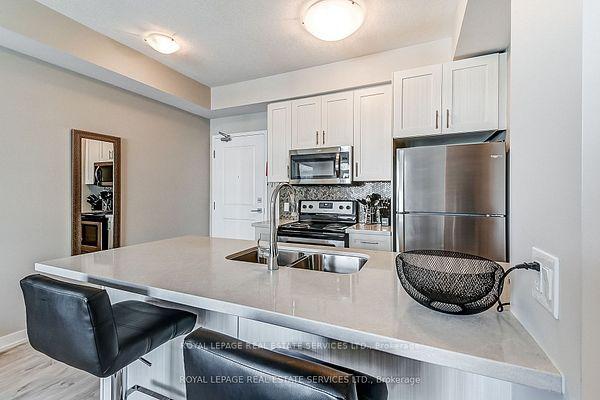 Photo 8 of Unit 503, 2490 Old Bronte Road, Oakville, Westmount — HOMEH