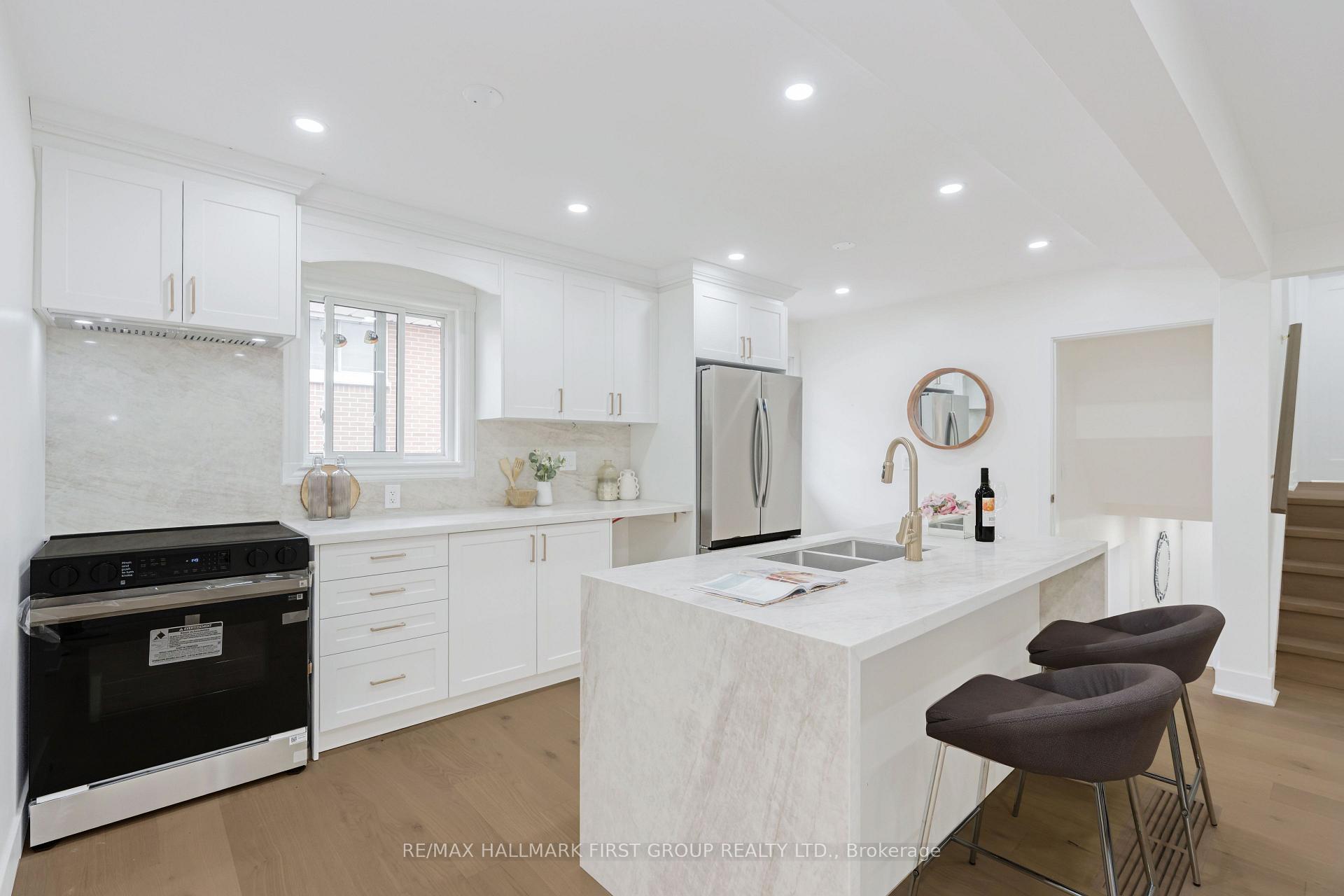Photo 10 of 969 Applegrove Avenue, Oshawa, Donevan — HOMEH