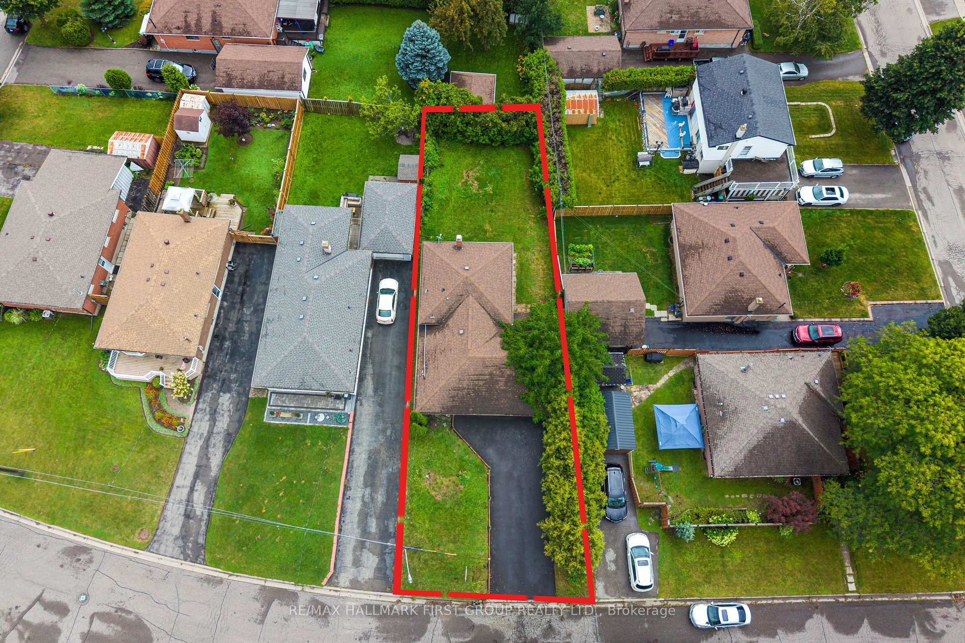 Photo 33 of 969 Applegrove Avenue, Oshawa, Donevan — HOMEH