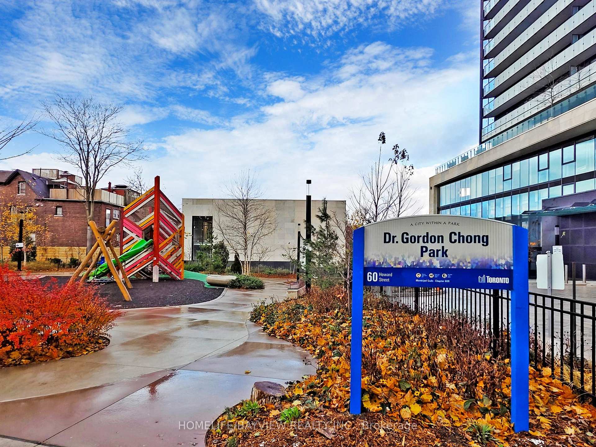 Photo 4 of Unit 2501, 575 Bloor Street E, Toronto, North St. James Town — HOMEH