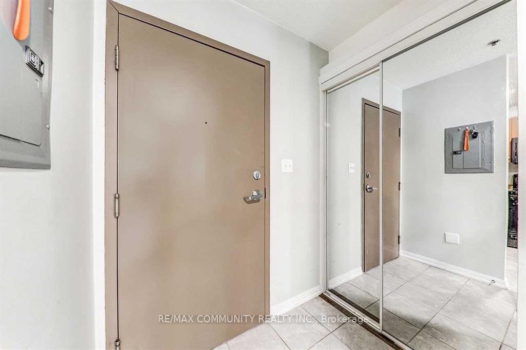 Photo 7 of Unit 214, 5235 Finch Avenue E, Scarborough, Agincourt North — HOMEH