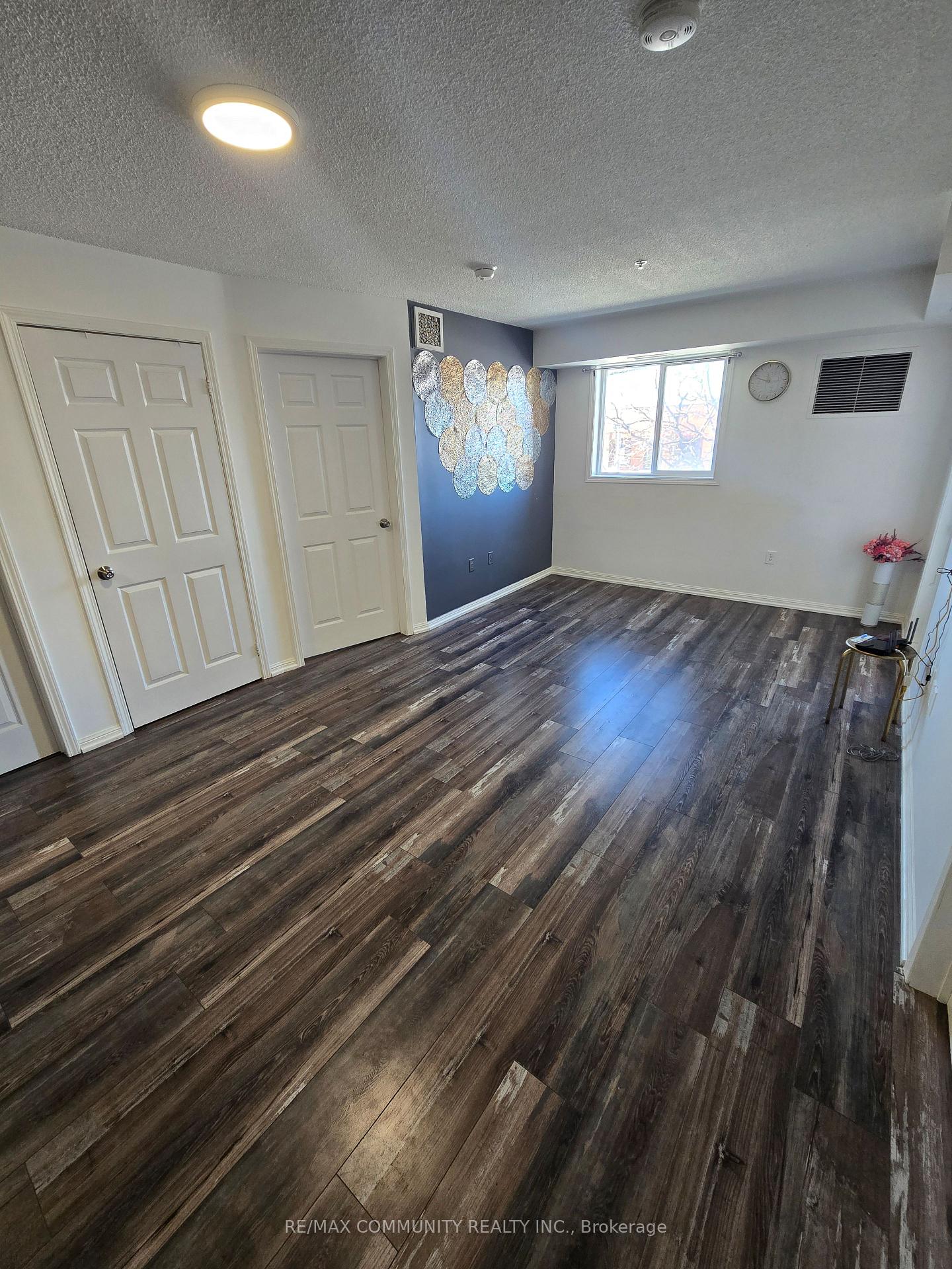 Photo 10 of Unit 214, 5235 Finch Avenue E, Scarborough, Agincourt North — HOMEH