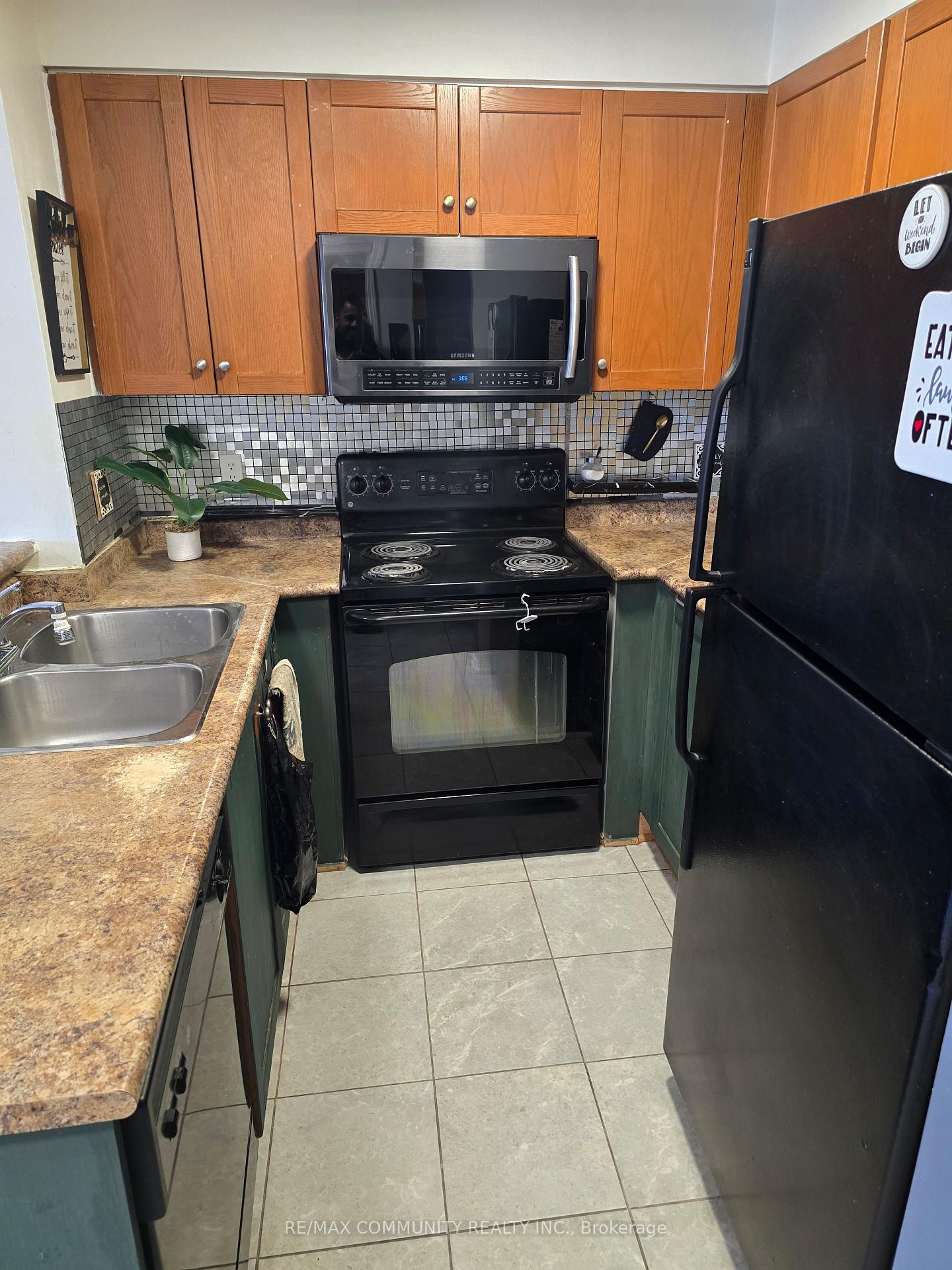 Photo 12 of Unit 214, 5235 Finch Avenue E, Scarborough, Agincourt North — HOMEH