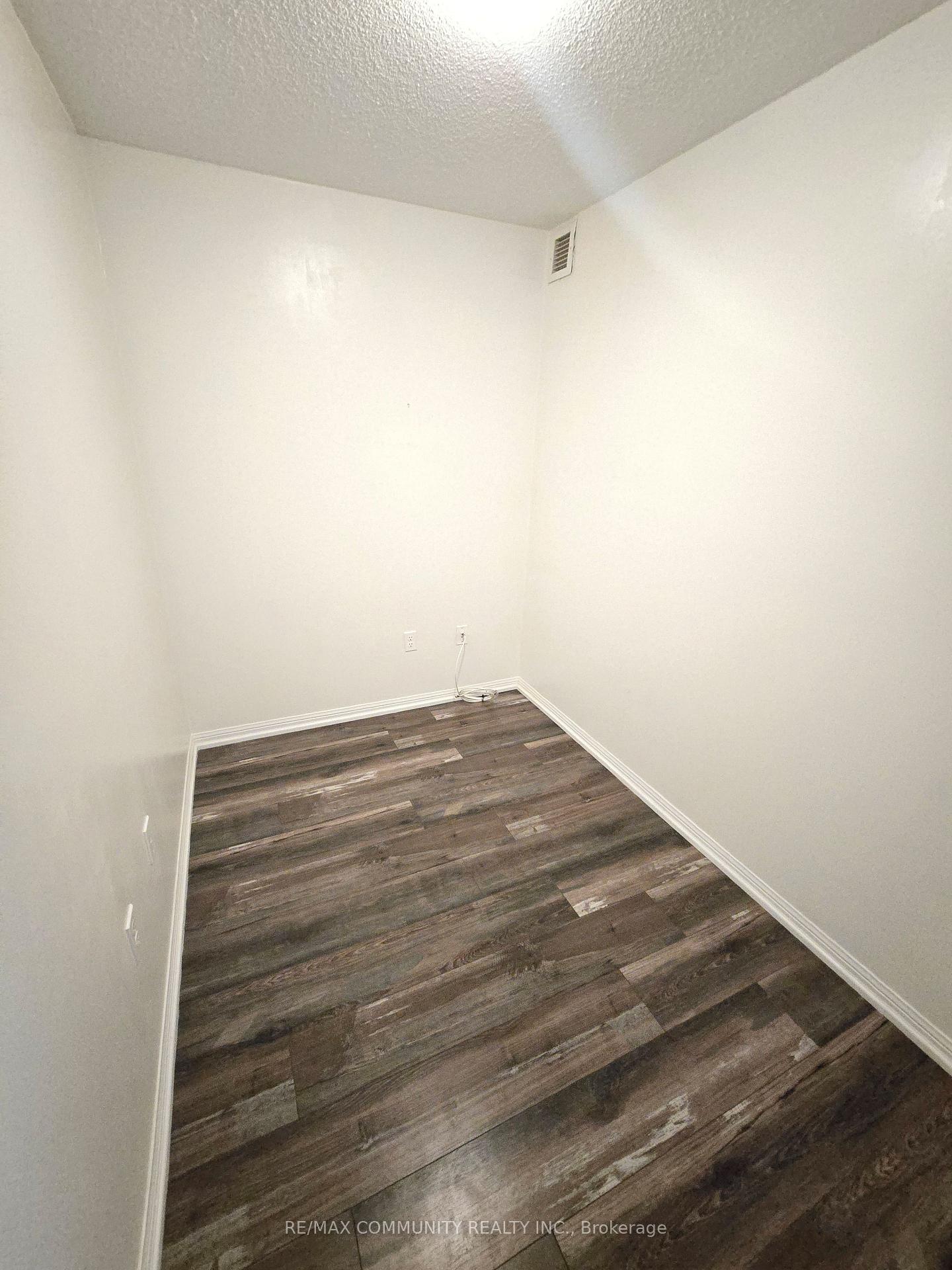 Photo 18 of Unit 214, 5235 Finch Avenue E, Scarborough, Agincourt North — HOMEH