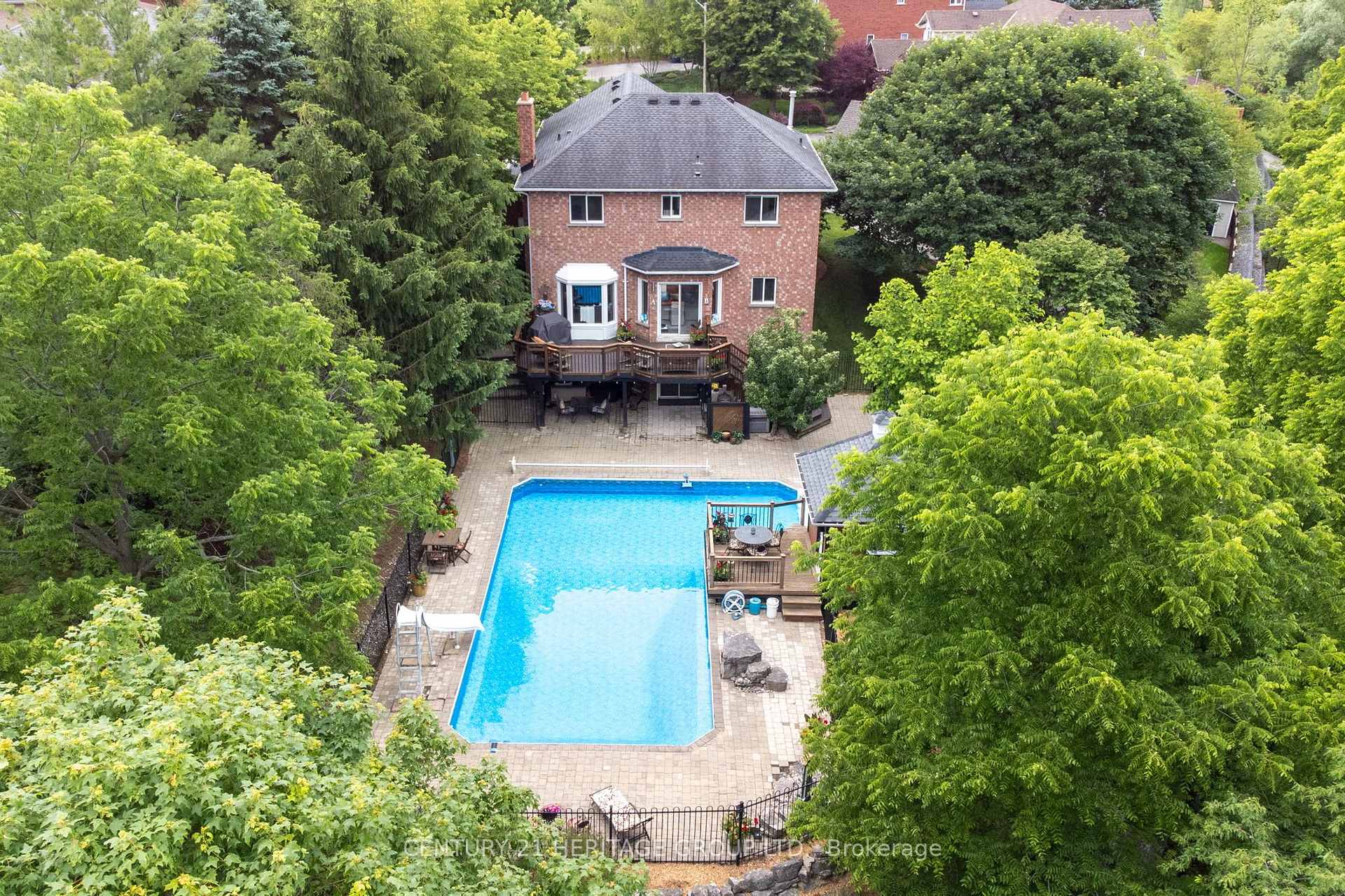 Front of 28 Taywood Court