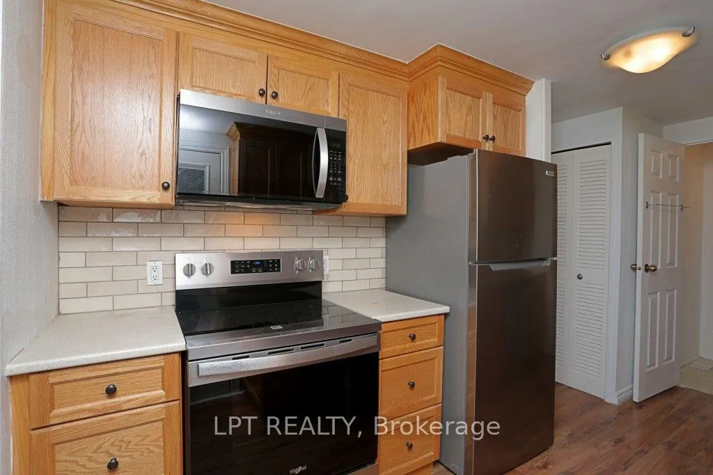 Photo 12 of 25 Maple Grove Road, Kawartha Lakes, Fenelon — HOMEH