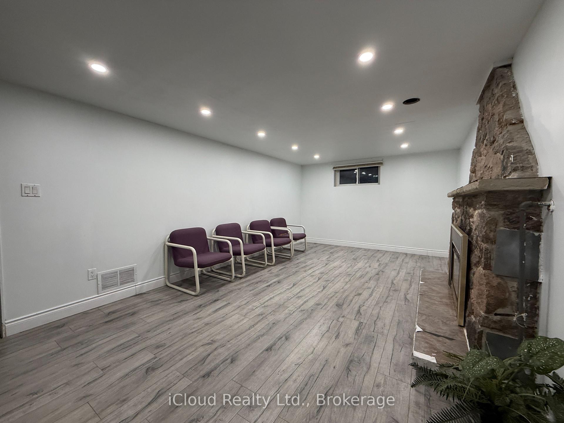 Photo 3 of Unit Basement, 41 Manitou Crescent N, Brampton, Central Park — HOMEH