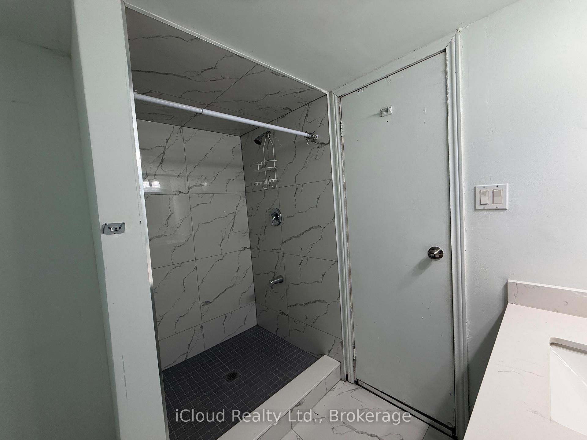 Photo 11 of Unit Basement, 41 Manitou Crescent N, Brampton, Central Park — HOMEH