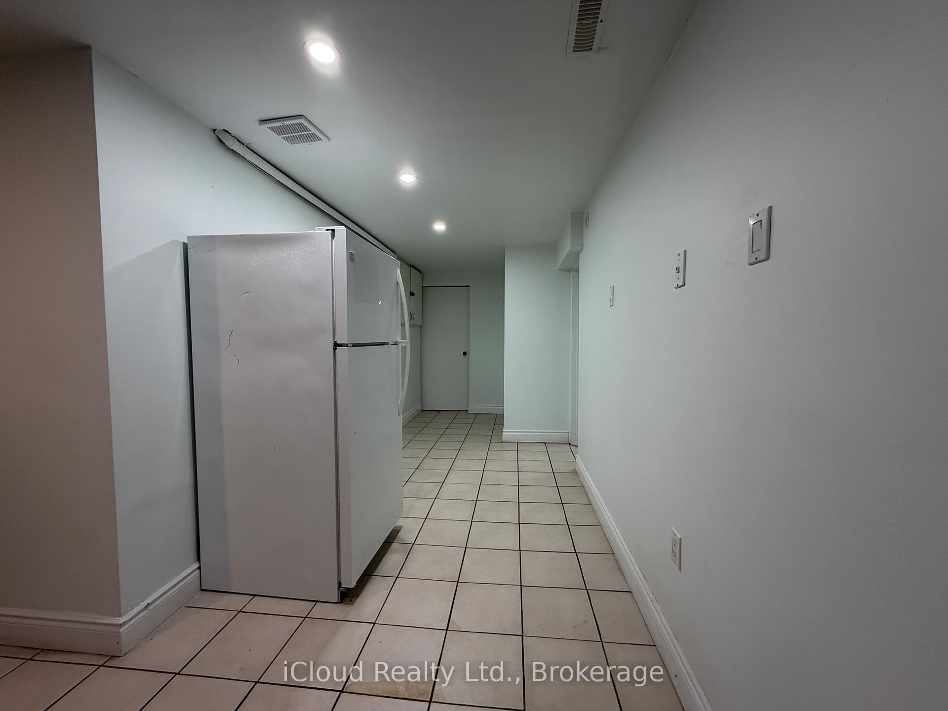 Photo 14 of Unit Basement, 41 Manitou Crescent N, Brampton, Central Park — HOMEH