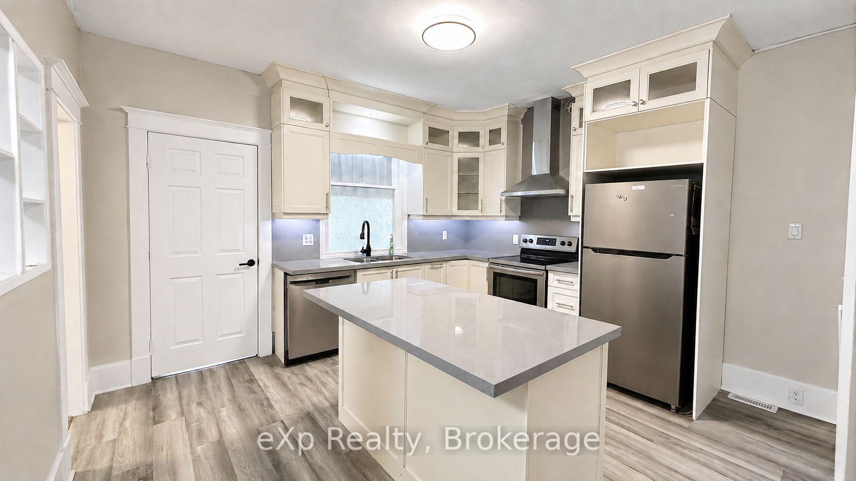 Photo 4 of 238 Elizabeth Street, Guelph, St. Patrick's Ward — HOMEH