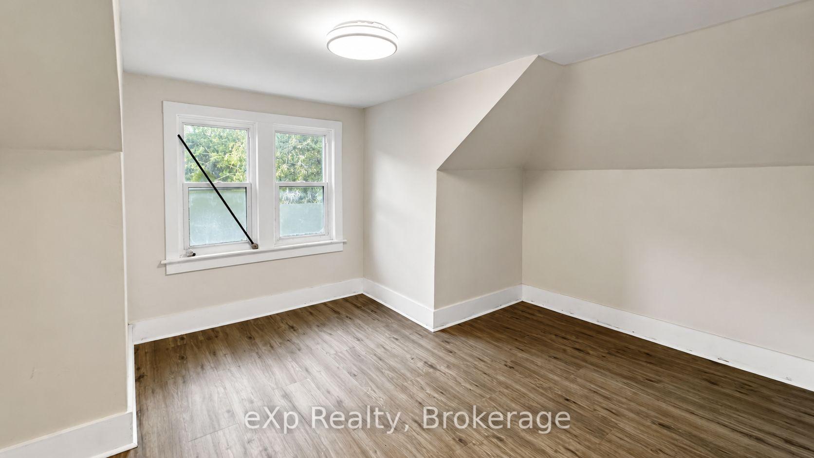 Photo 10 of 238 Elizabeth Street, Guelph, St. Patrick's Ward — HOMEH