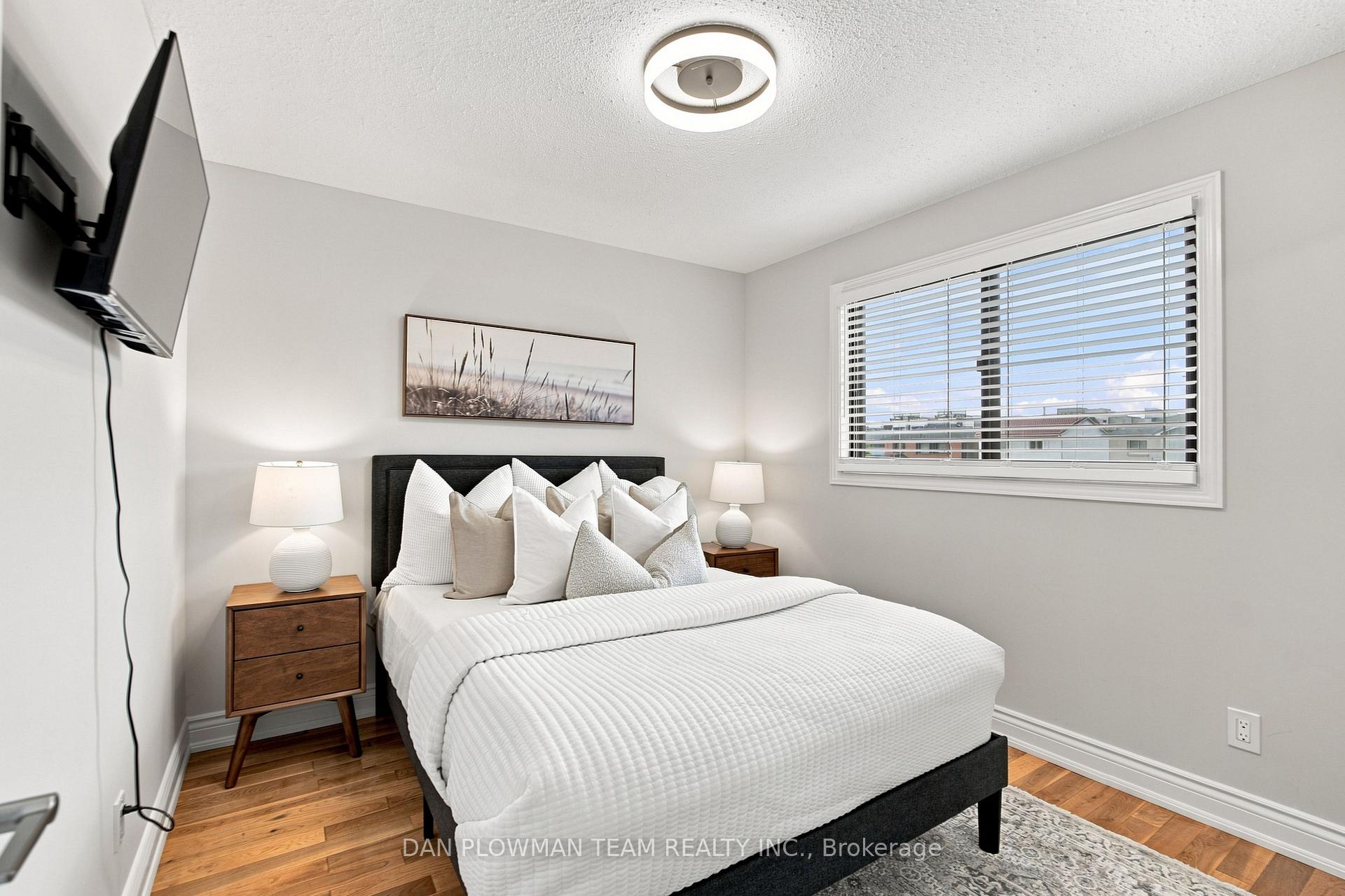 Photo 15 of 86 Barnes Drive, Ajax, Central — HOMEH