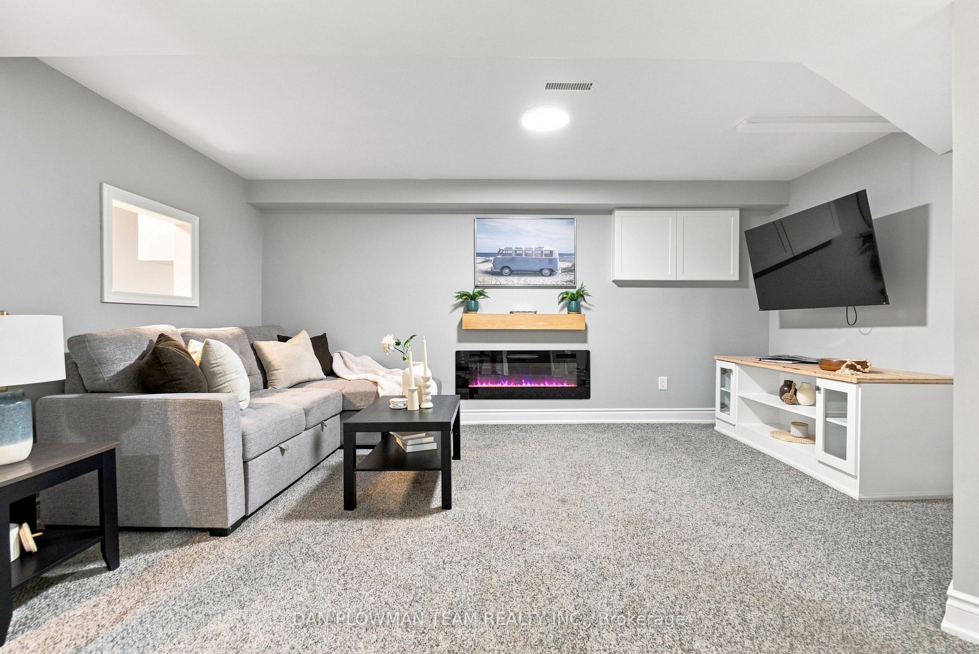 Photo 21 of 86 Barnes Drive, Ajax, Central — HOMEH