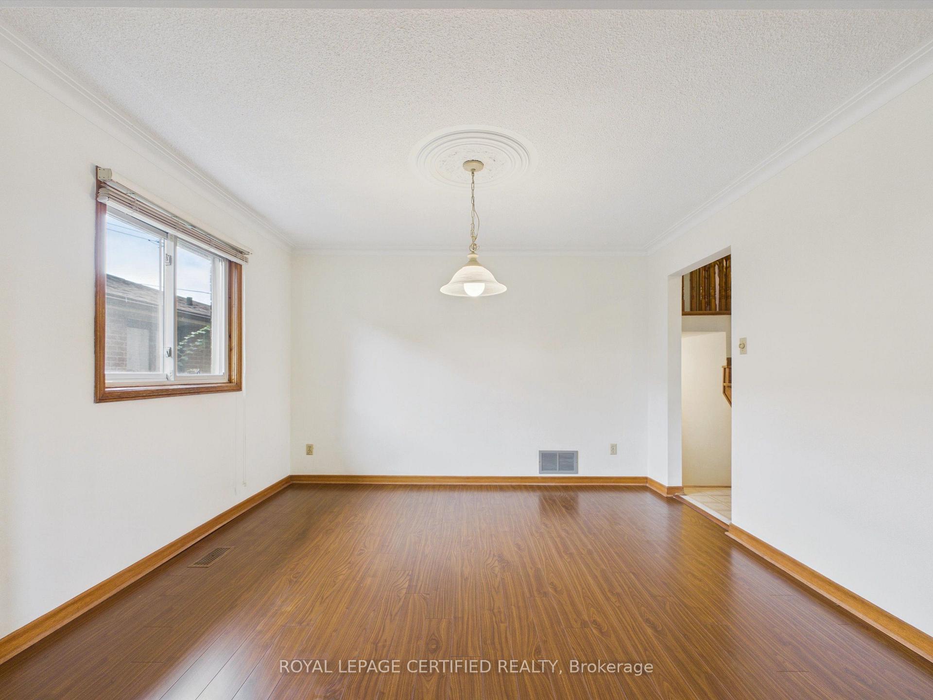 Photo 10 of 196 Mount Olive Drive, Etobicoke, Mount Olive-Silverstone-Jamestown — HOMEH