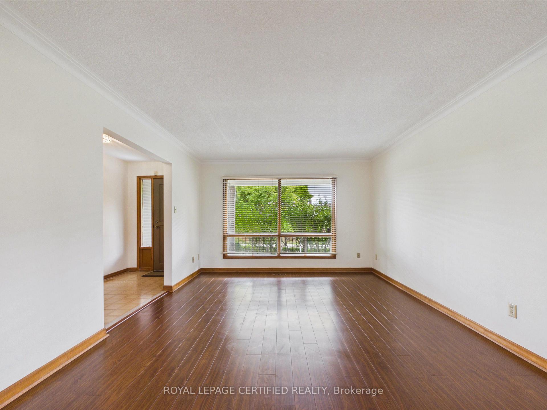 Photo 11 of 196 Mount Olive Drive, Etobicoke, Mount Olive-Silverstone-Jamestown — HOMEH