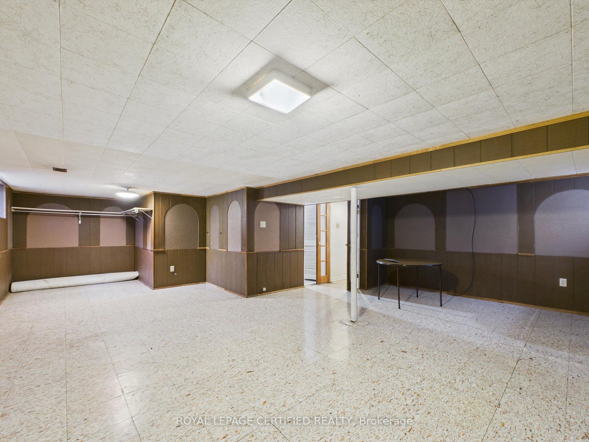 Photo 39 of 196 Mount Olive Drive, Etobicoke, Mount Olive-Silverstone-Jamestown — HOMEH