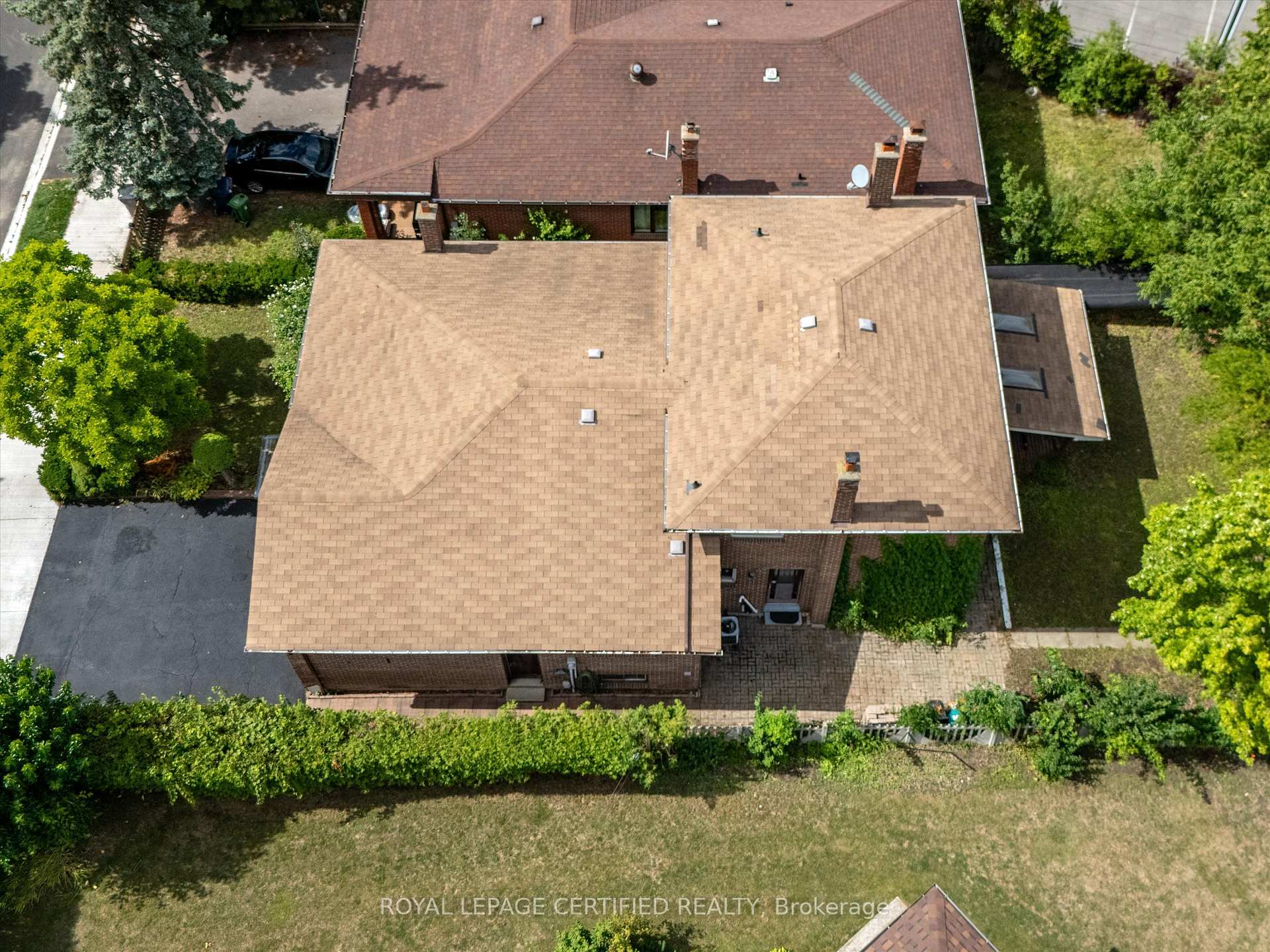 Photo 46 of 196 Mount Olive Drive, Etobicoke, Mount Olive-Silverstone-Jamestown — HOMEH