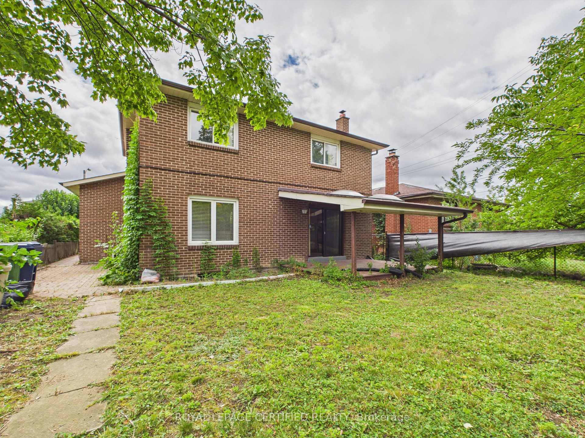 Photo 48 of 196 Mount Olive Drive, Etobicoke, Mount Olive-Silverstone-Jamestown — HOMEH