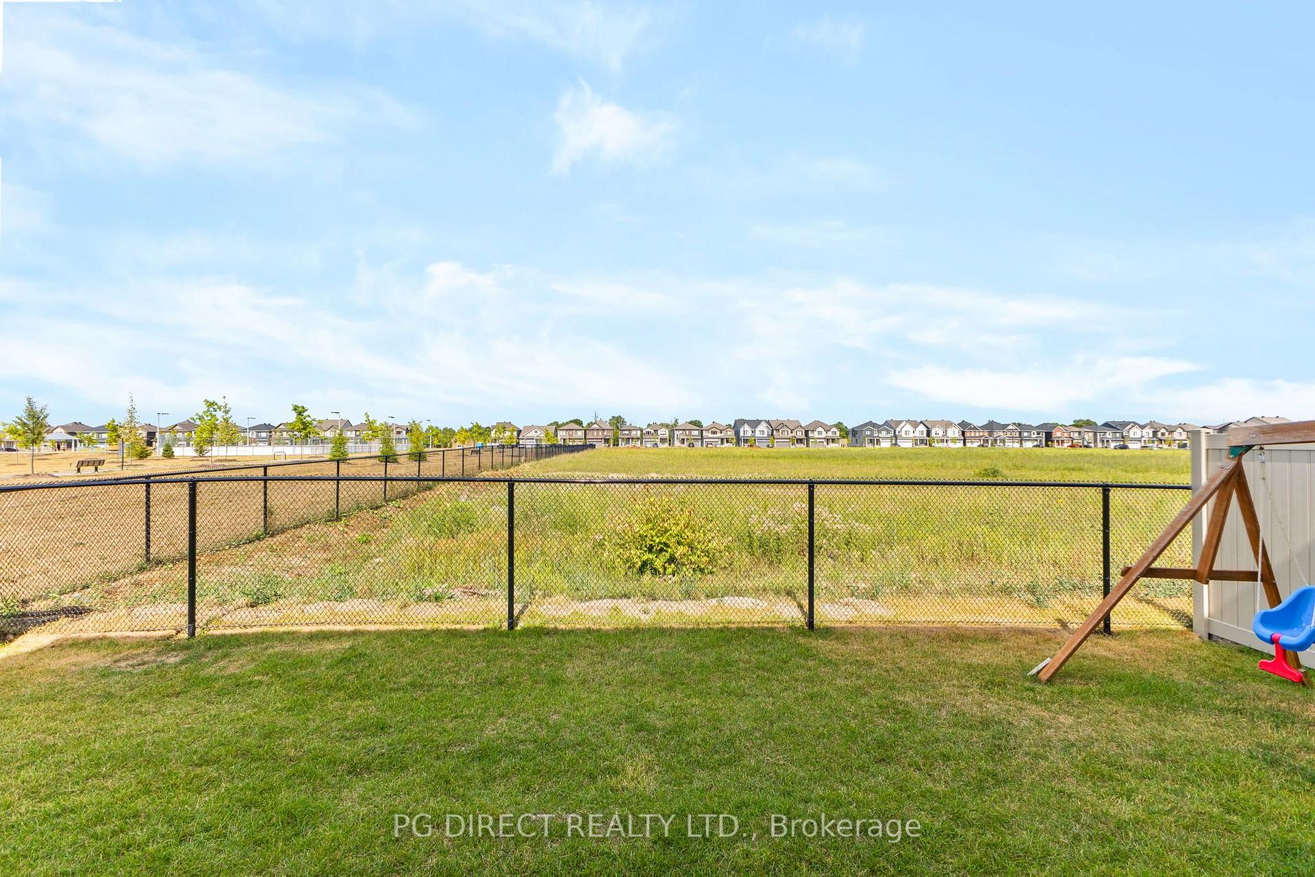 Photo 12 of 119 Green Ash Avenue, Ottawa, Goulbourn Twp From Franktown Rd/South To Rideau — HOMEH
