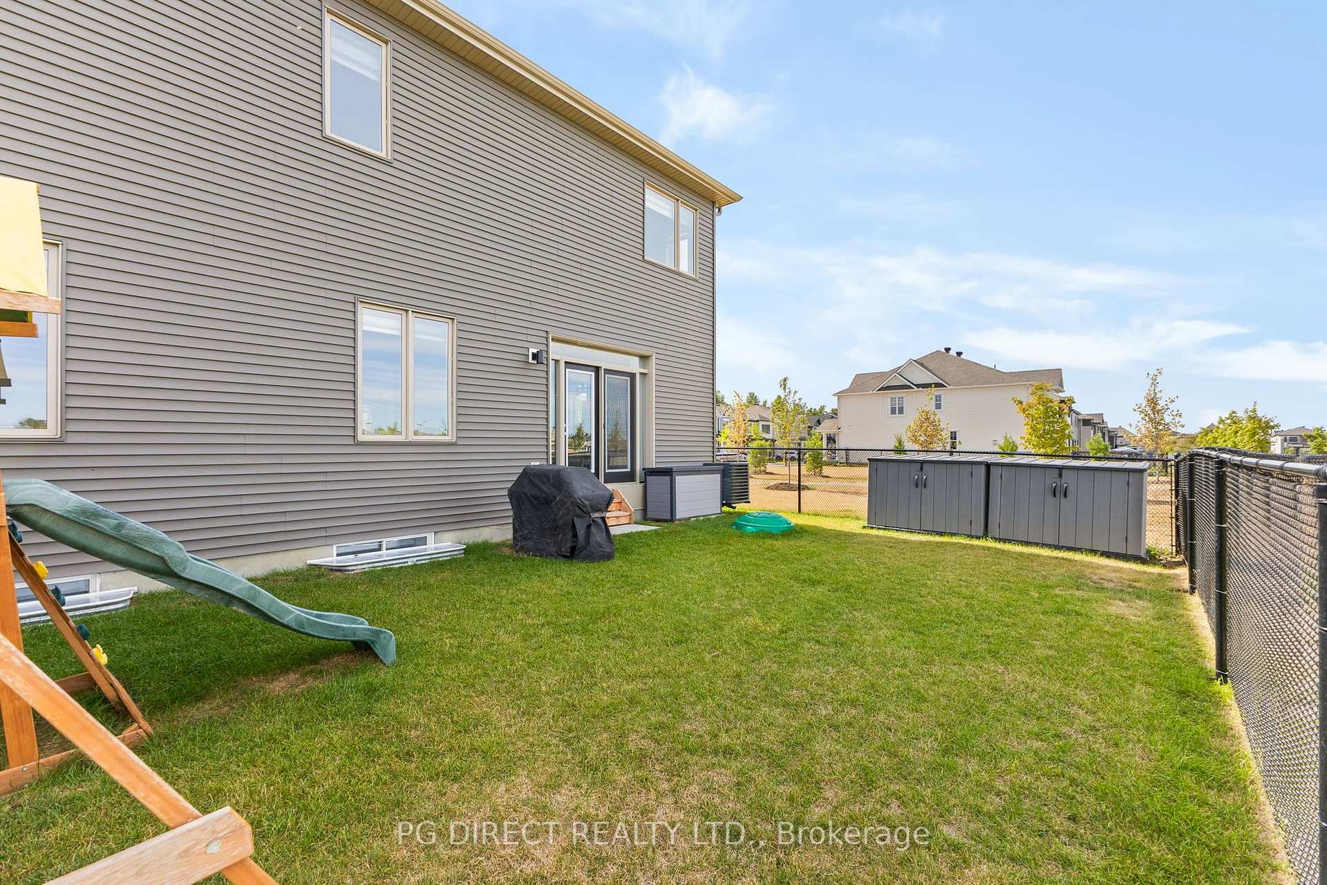 Photo 13 of 119 Green Ash Avenue, Ottawa, Goulbourn Twp From Franktown Rd/South To Rideau — HOMEH